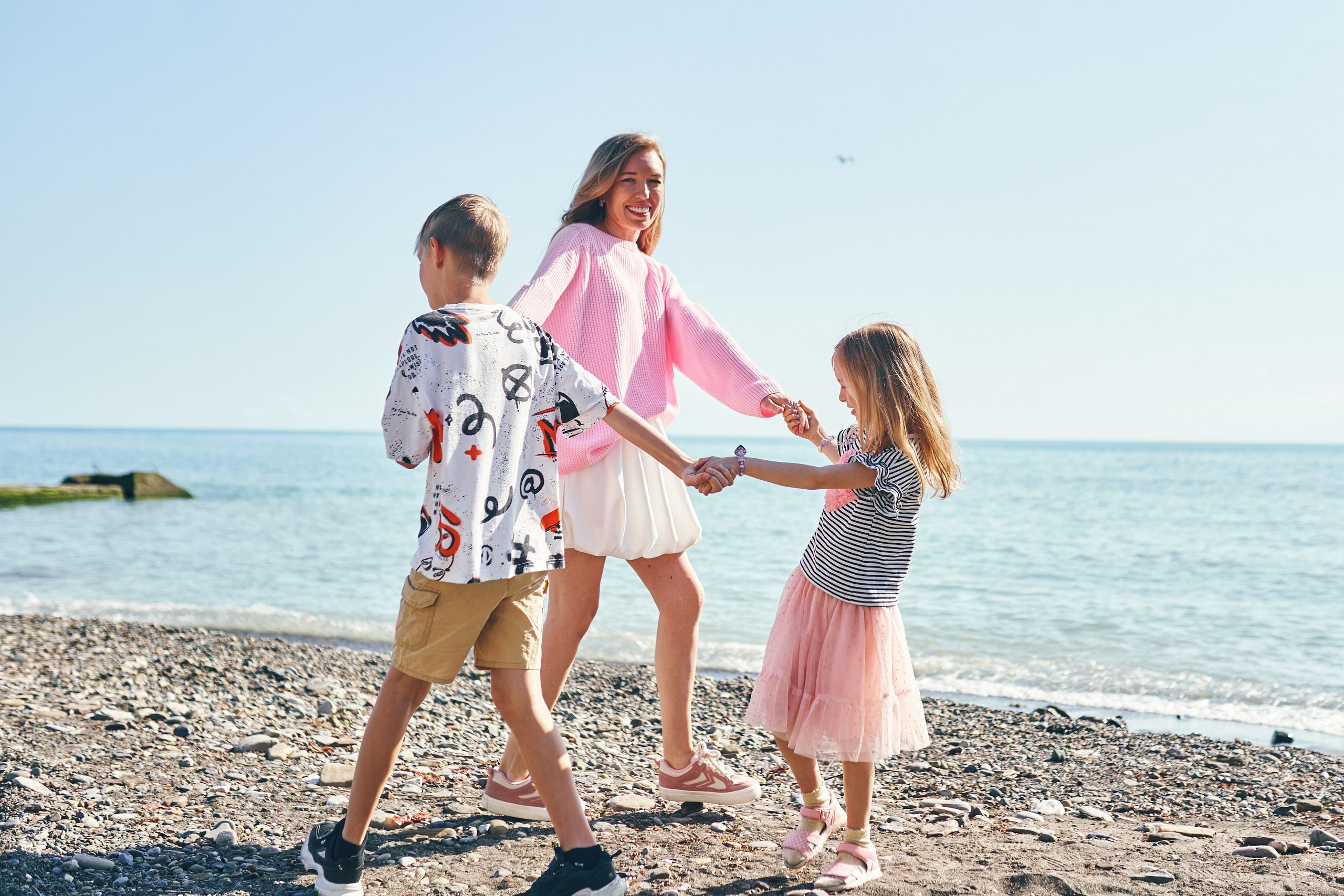 Семейная фотосессия на море в Сочи. Фотограф в Сочи Катя Гончарова