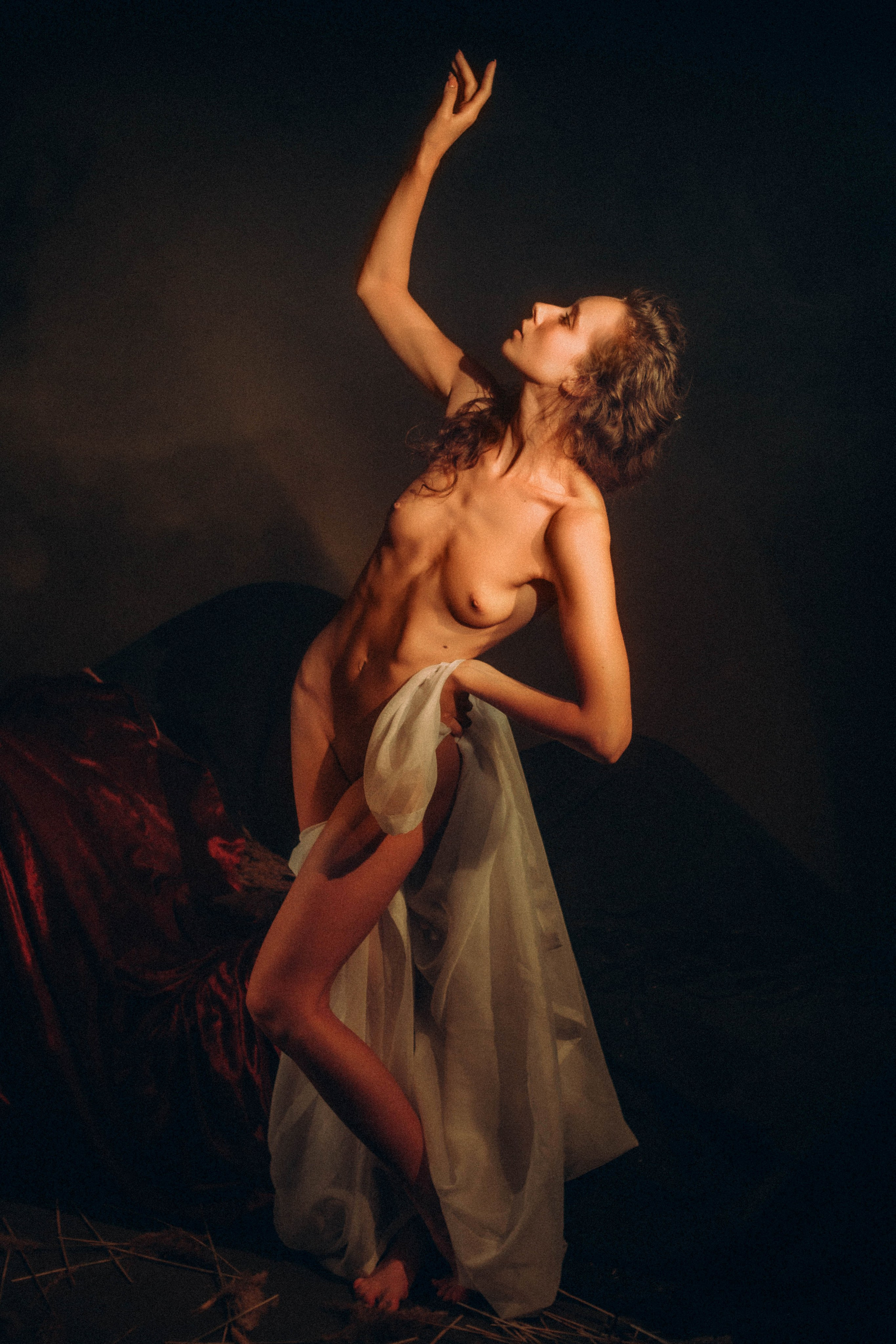 (18+) Обнажённая натура. Создадим шедевр? Виталина и её фотоискусство