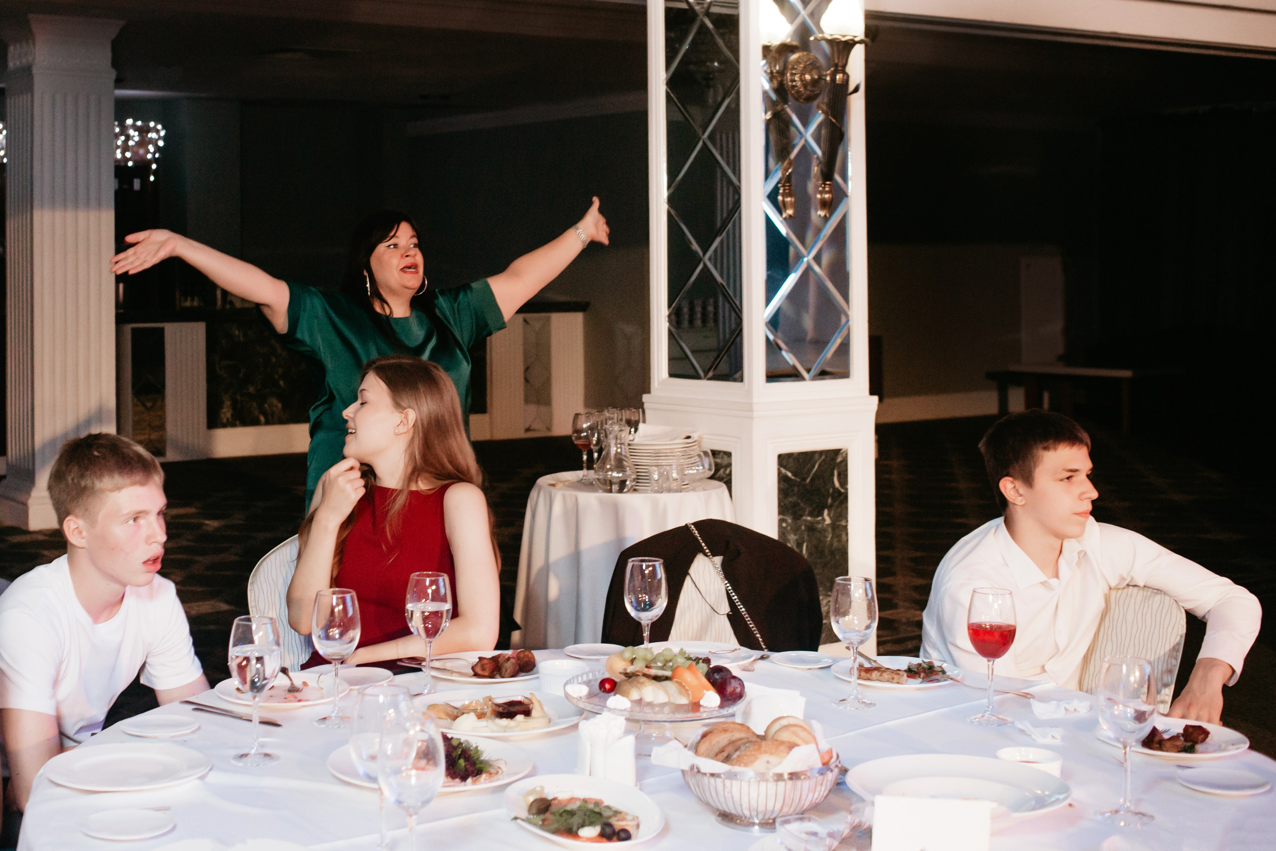 Выпускной 2025 (9класс) 124 школа. Фотограф в Челябинске Ополихина Анна