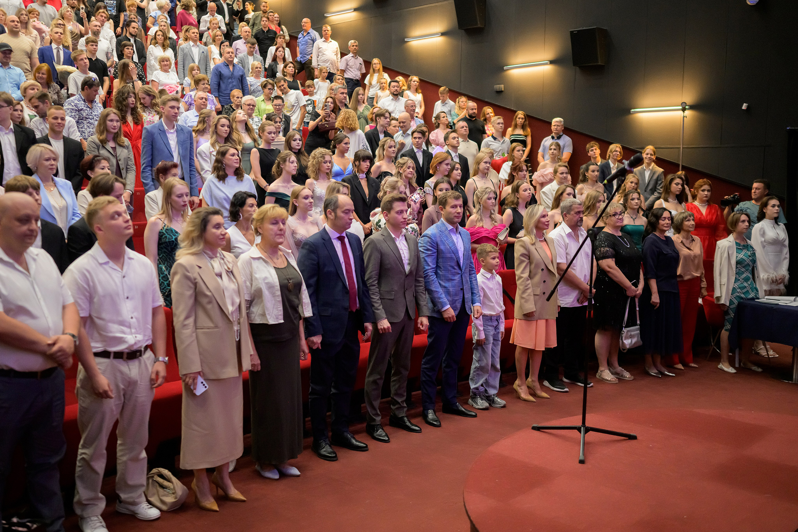 Выпускной 10 гимназия 2025