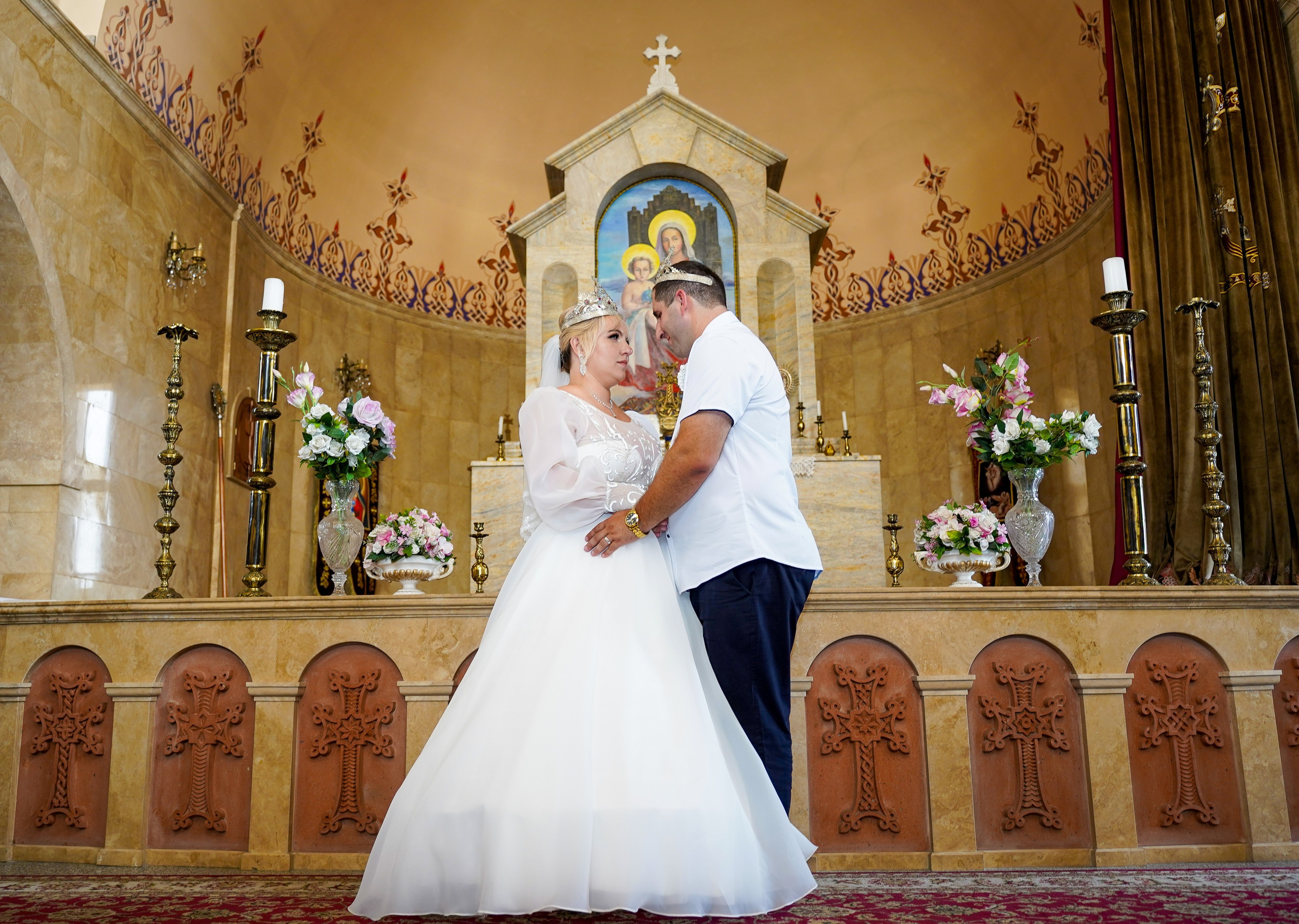 Обряд венчания в Армянской церкви. Фотограф Новороссийск | Геленджик и ЮФО Эльвина Ясинская