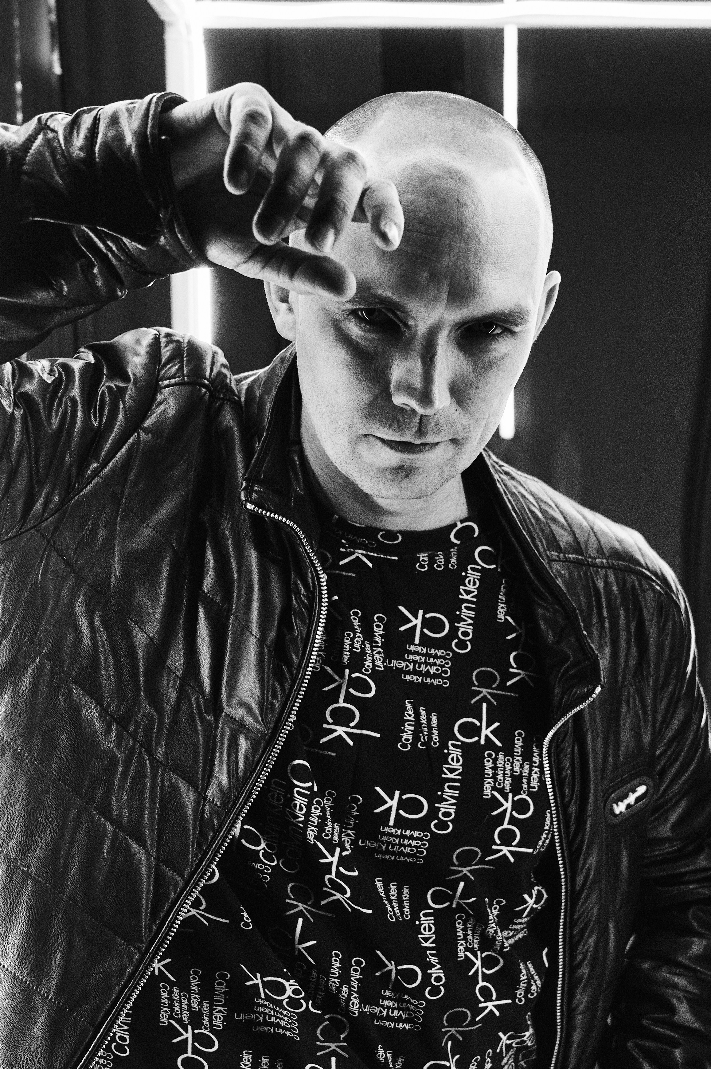 Портрет клавишника группы