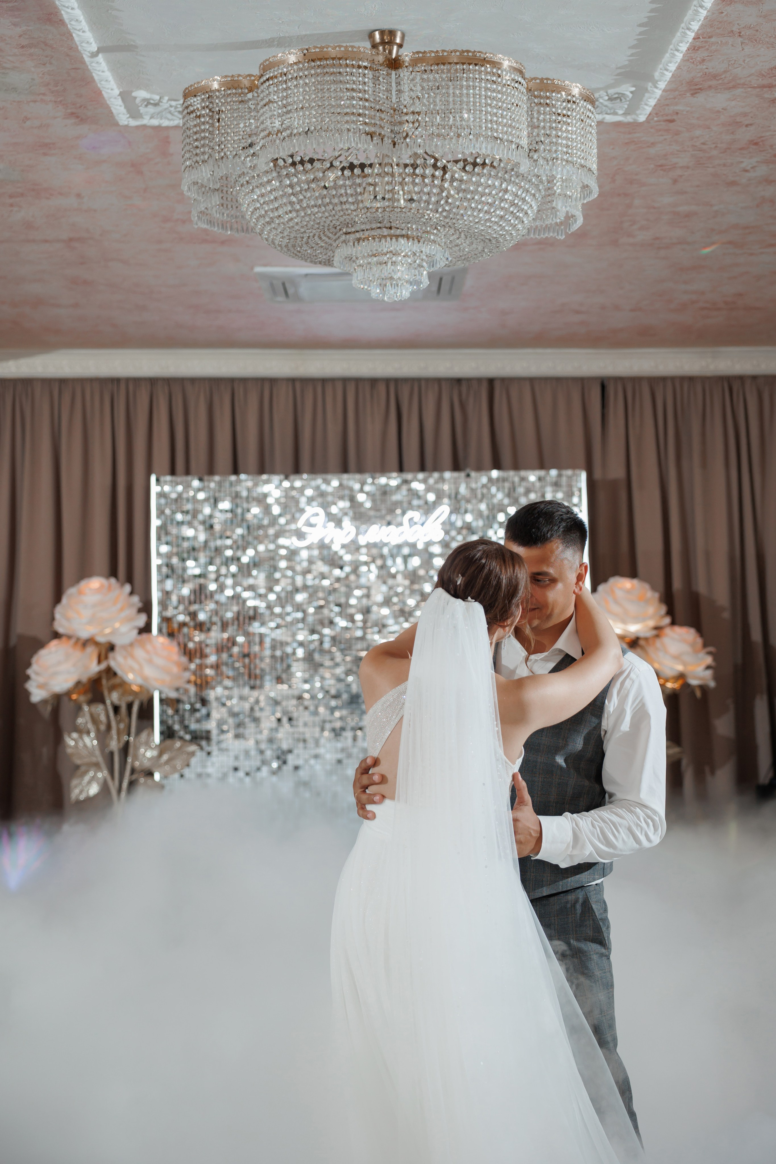 ЗАГС Бутово и Остафьево. Свадебный и репортажный фотограф (Москва, Королев и другие)