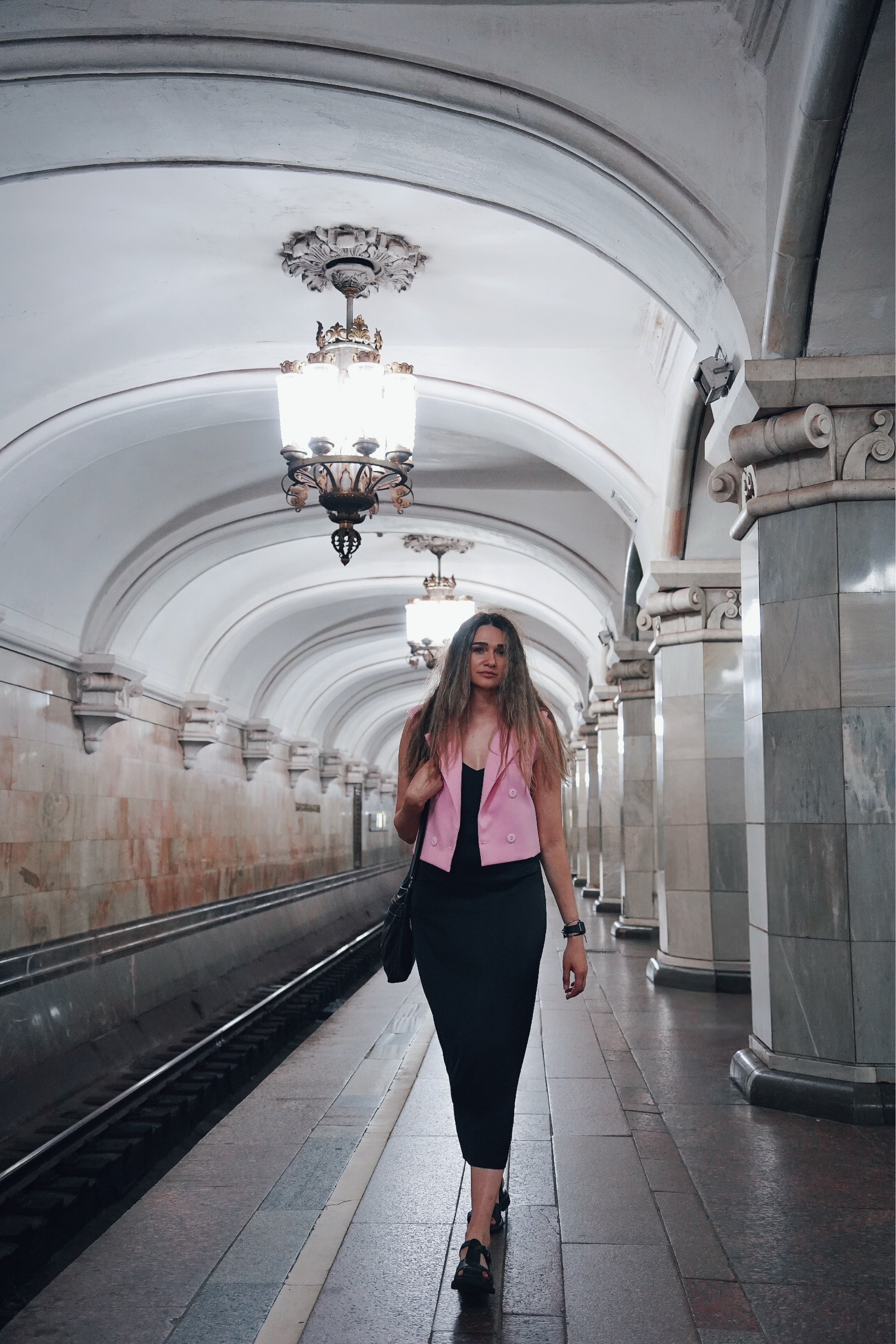 Анна в Московском метро. Событийный фотограф Анна Курникова