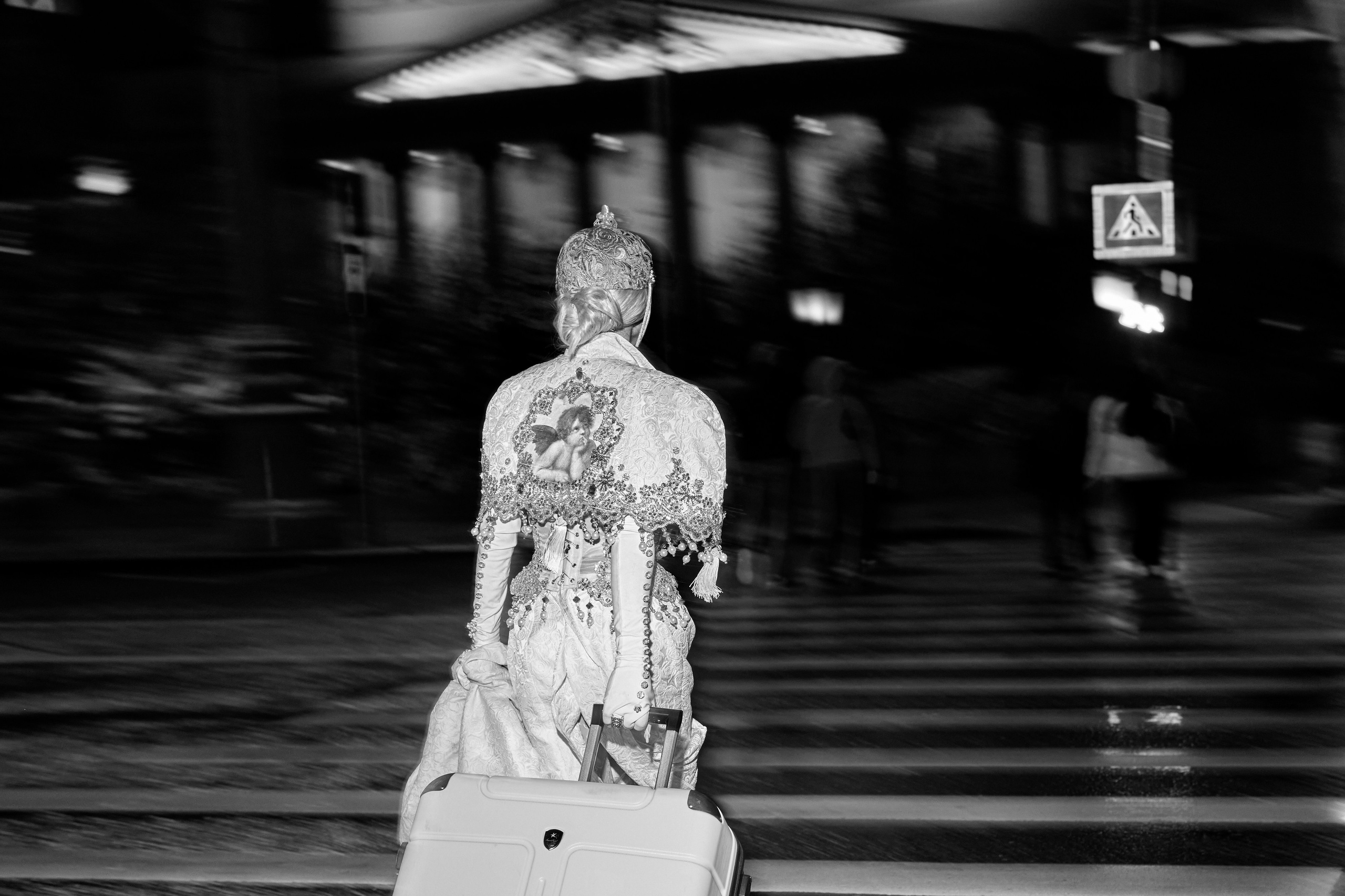 ELZA MODRICH — Дизайнер одежды ручной работы