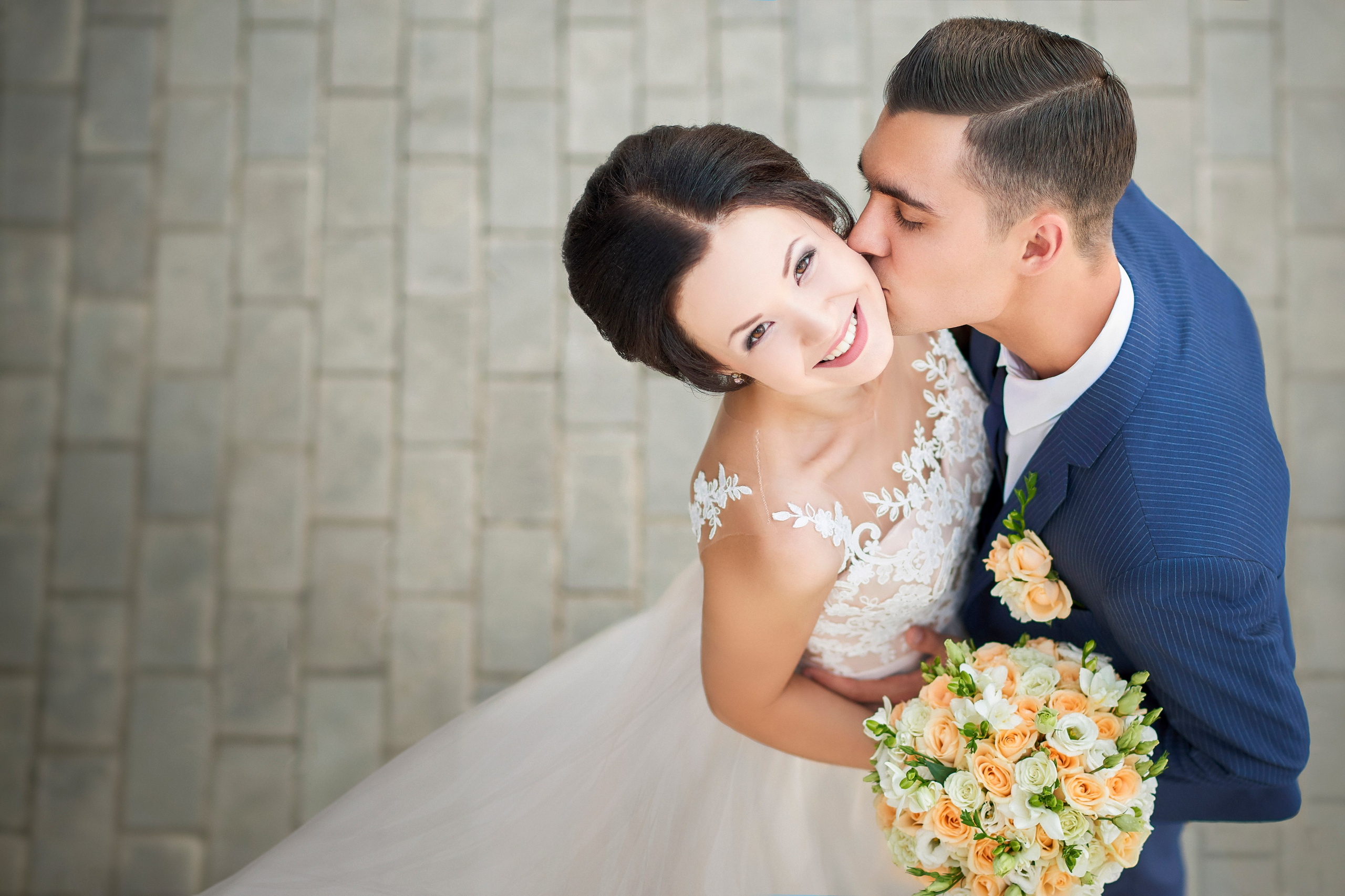 Свадебная Фотосессия в г. казани | Фотограф на Свадьбу в г. Казани Фотограф Садег Азарми тел. +79172288430 ✔ Сборы невесты и жениха✔ Утро невесты (детали, эмоции, подготовка)✔ Репортажная съёмка ЗАГСа и выездной регистрации✔ Свадебная прогулка✔ Фотосъёмка банкета и вечеринки✔ Креативные и тематические свадьбы✔ Свадьба на природе (лайфстайл)✔ Девичники и мальчишники