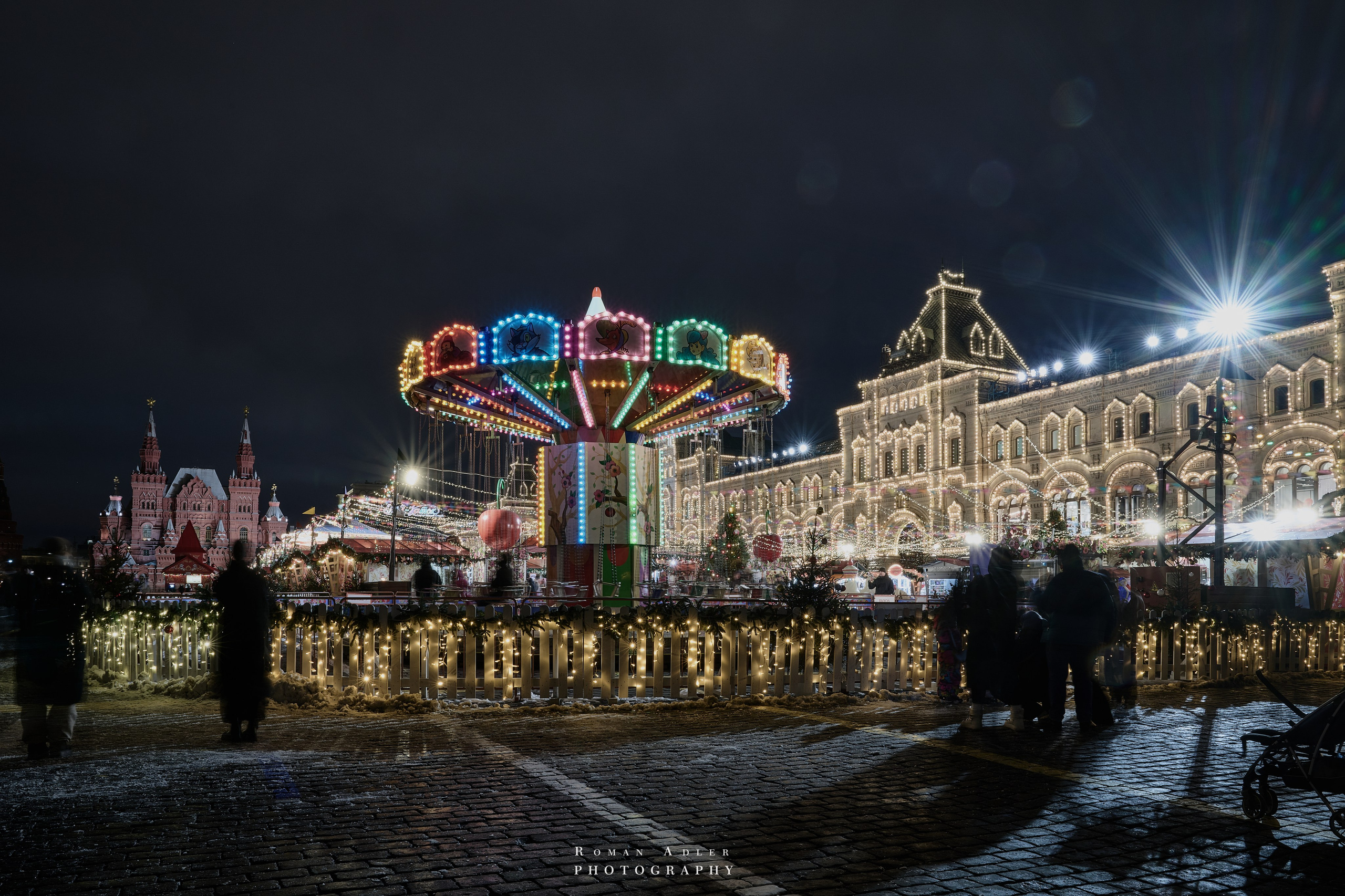 Новогодняя ночная Москва 2025. Фотограф Роман Адлер