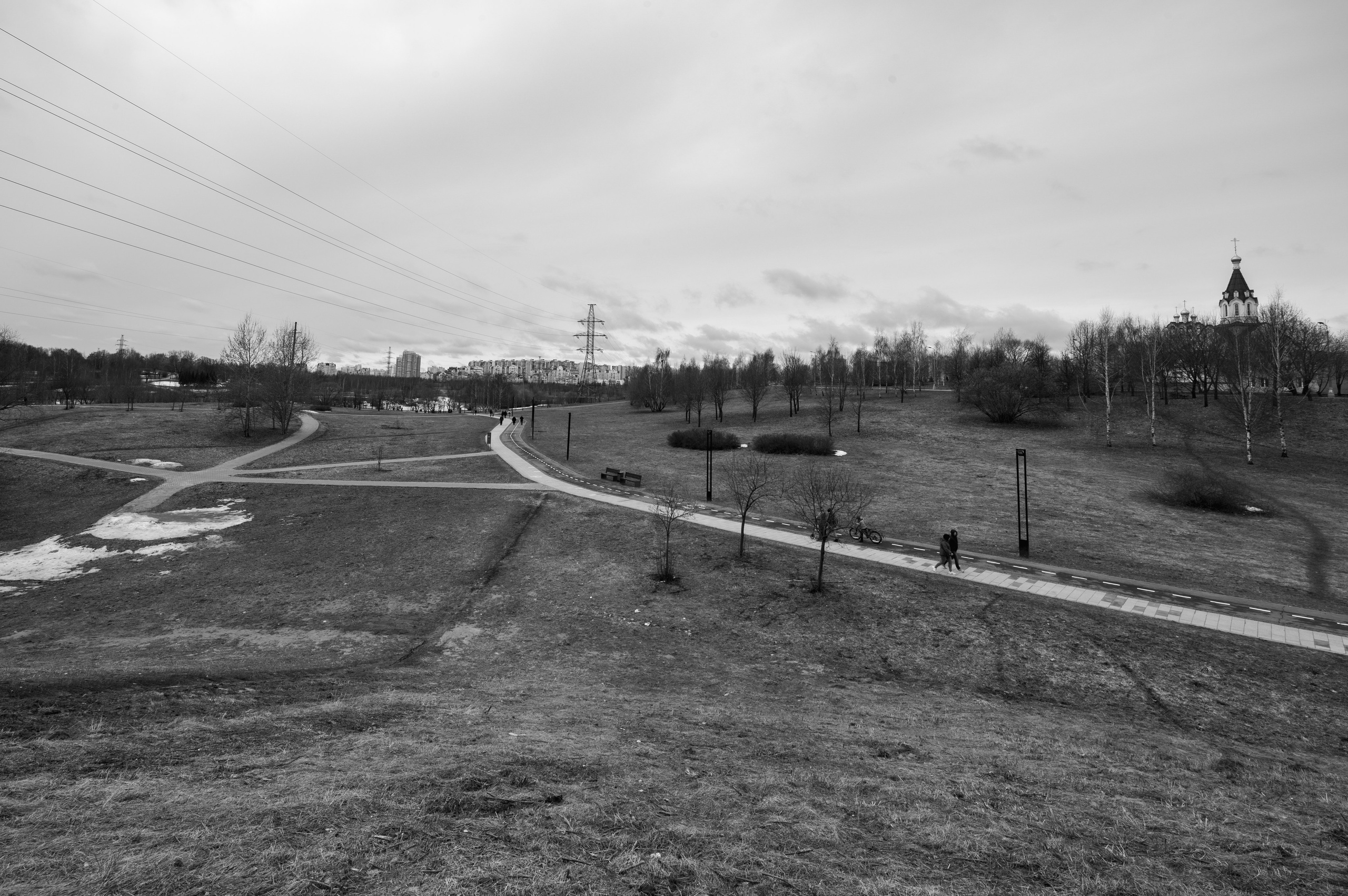 Фотопрогулка апрель 2022. Фотограф Роман Адлер