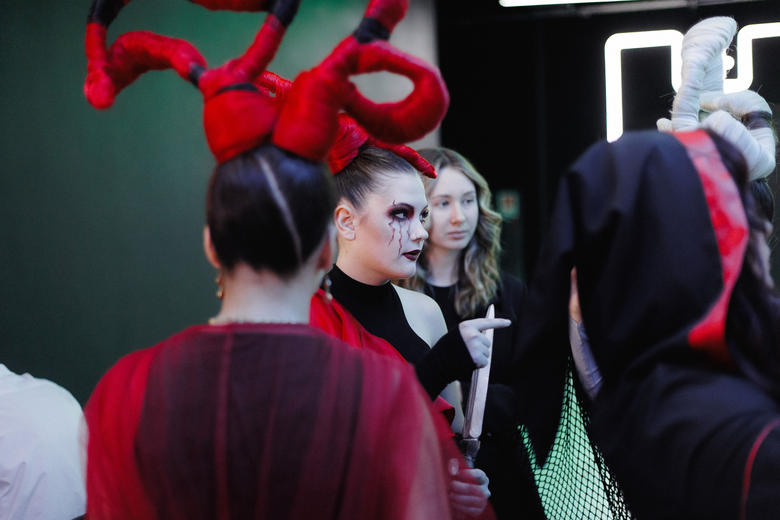 ФЭШН КОНФА. СВОИ. ФОТООТЧЕТЫ-СОБЫТИЯ-МЕСТА