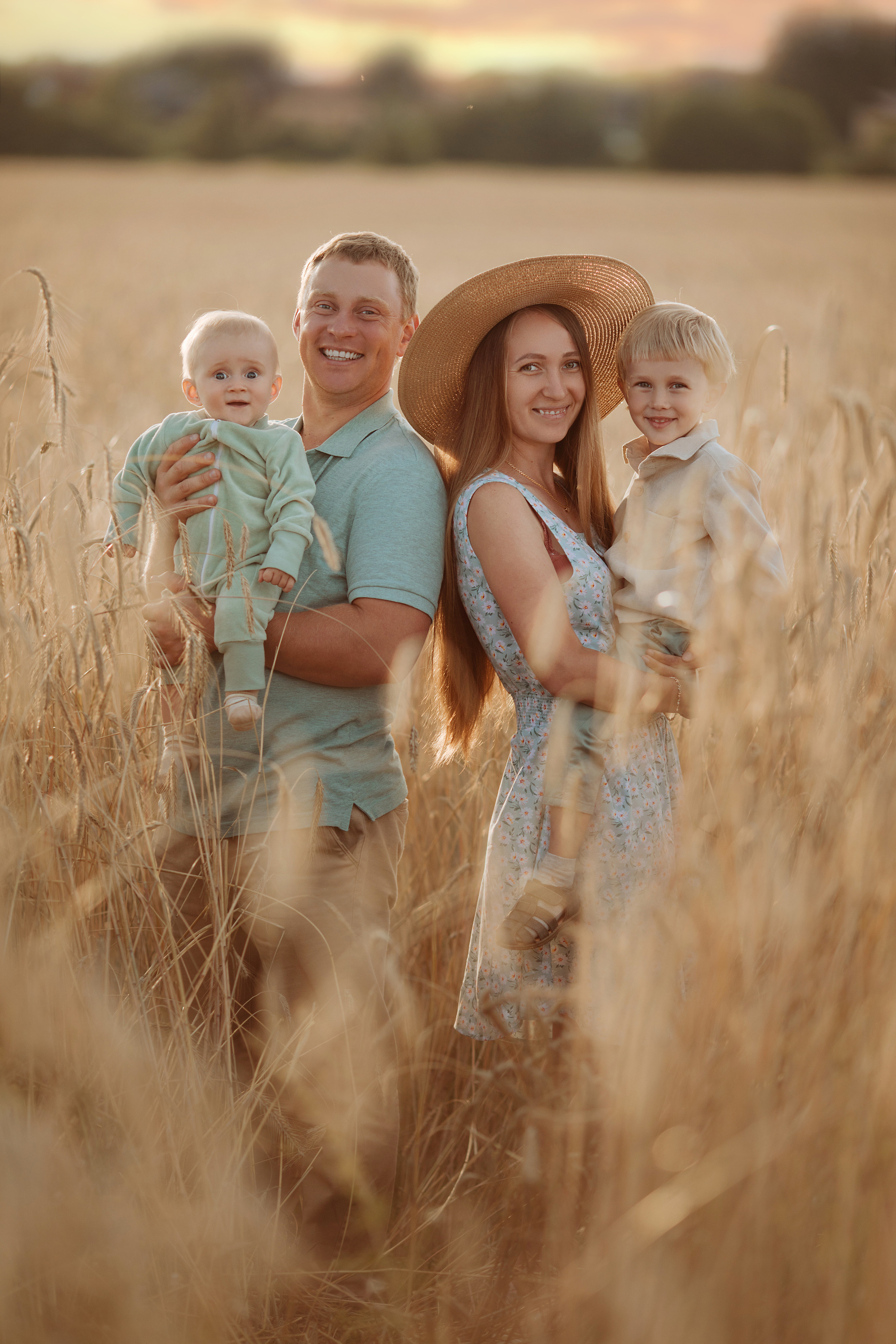 Семейные и индивидуальные фотопрогулки. Фотограф Смелова Ирина Кострома