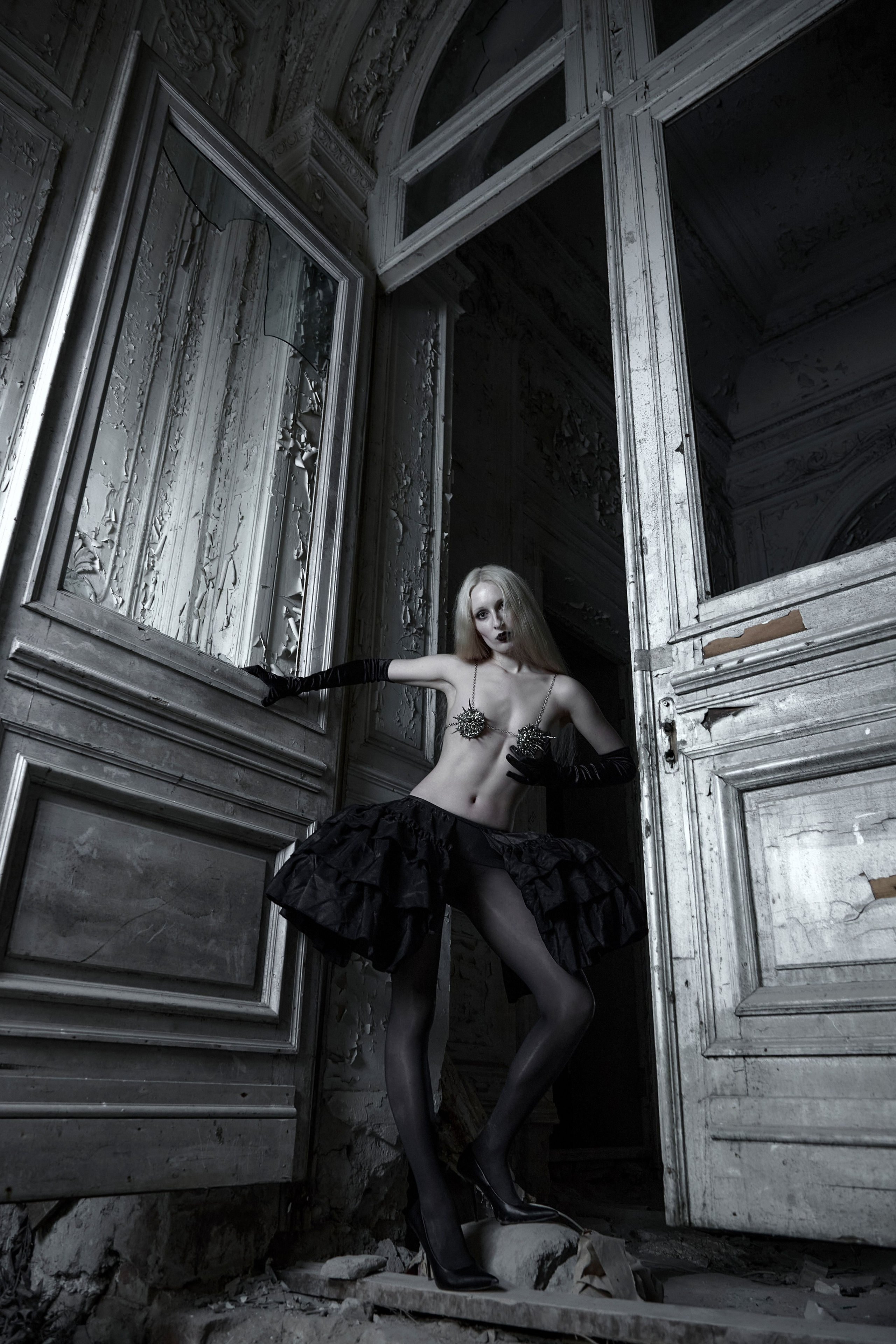 REL. Фотограф для брендов Любовь Батина (Спб/Мск)