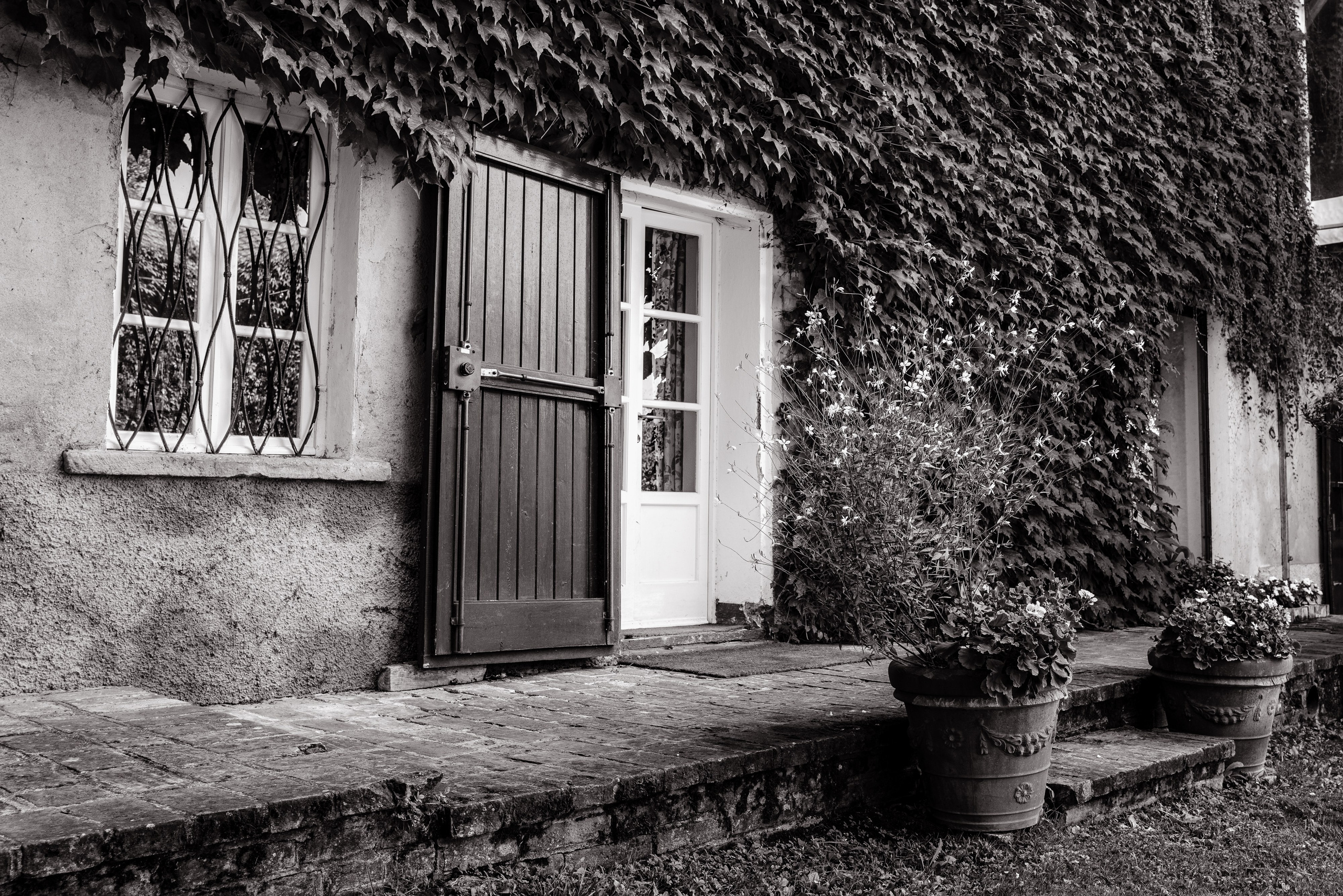 Elegant Destination Wedding Photography in Europe and Middle East. Europe Wedding Photo  — destination wedding photography across Europe and the Middle East