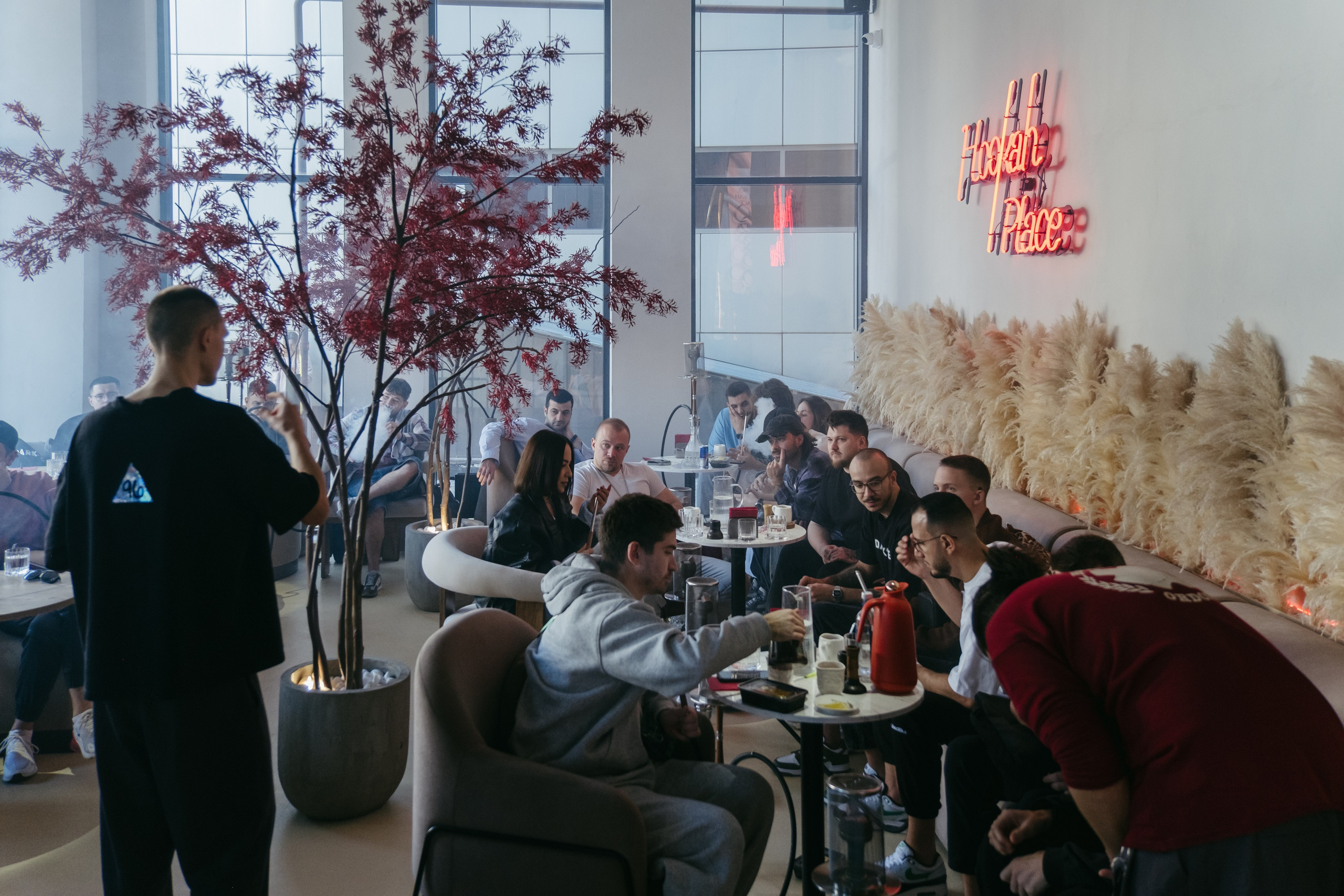 Б2Б мероприятие в лаунж баре HookahPlace Ordos | Краснодар. Свадебный фотограф Денис Ожигин в Краснодаре и крае. Эмоциональная и стильная съемка вашего дня