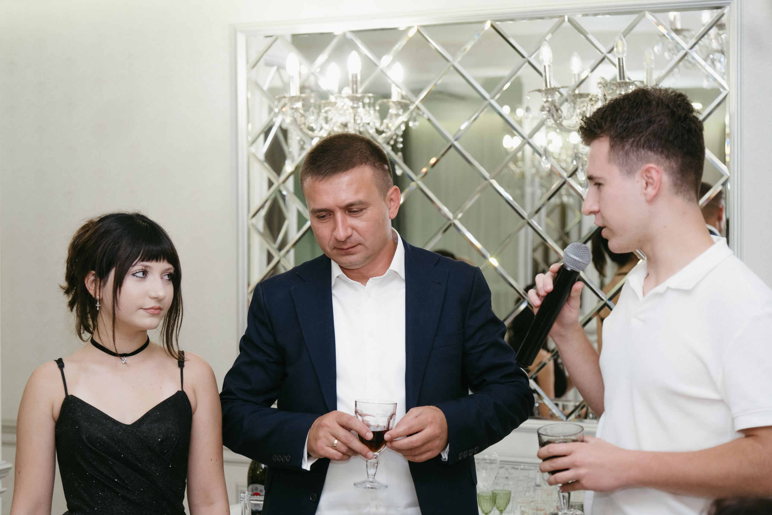 Денис | 45. Свадебный фотограф Денис Ожигин в Краснодаре и крае. Эмоциональная и стильная съемка вашего дня