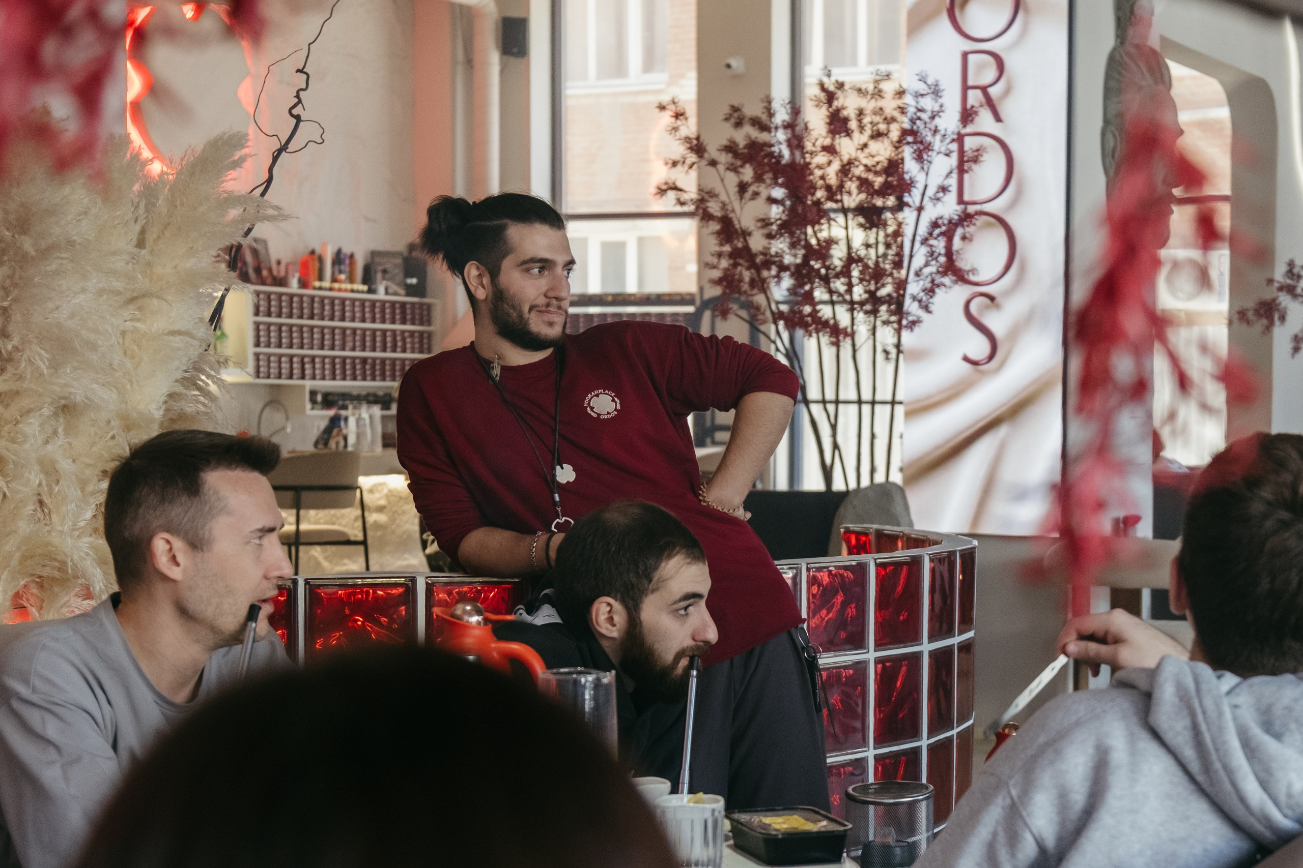 Б2Б мероприятие в лаунж баре HookahPlace Ordos | Краснодар. Свадебный фотограф Денис Ожигин в Краснодаре и крае. Эмоциональная и стильная съемка вашего дня