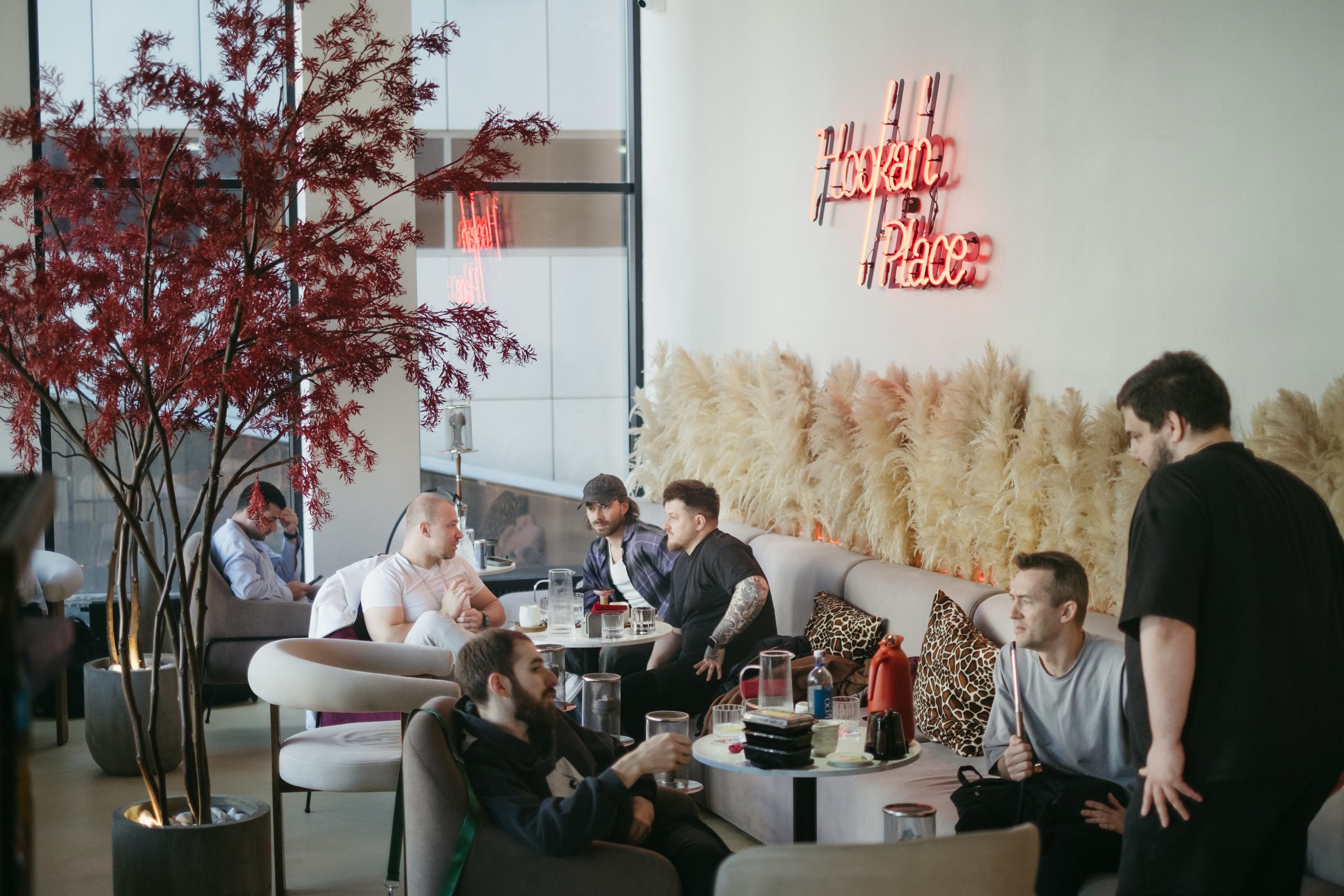 Б2Б мероприятие в лаунж баре HookahPlace Ordos | Краснодар. Свадебный фотограф Денис Ожигин в Краснодаре и крае. Эмоциональная и стильная съемка вашего дня