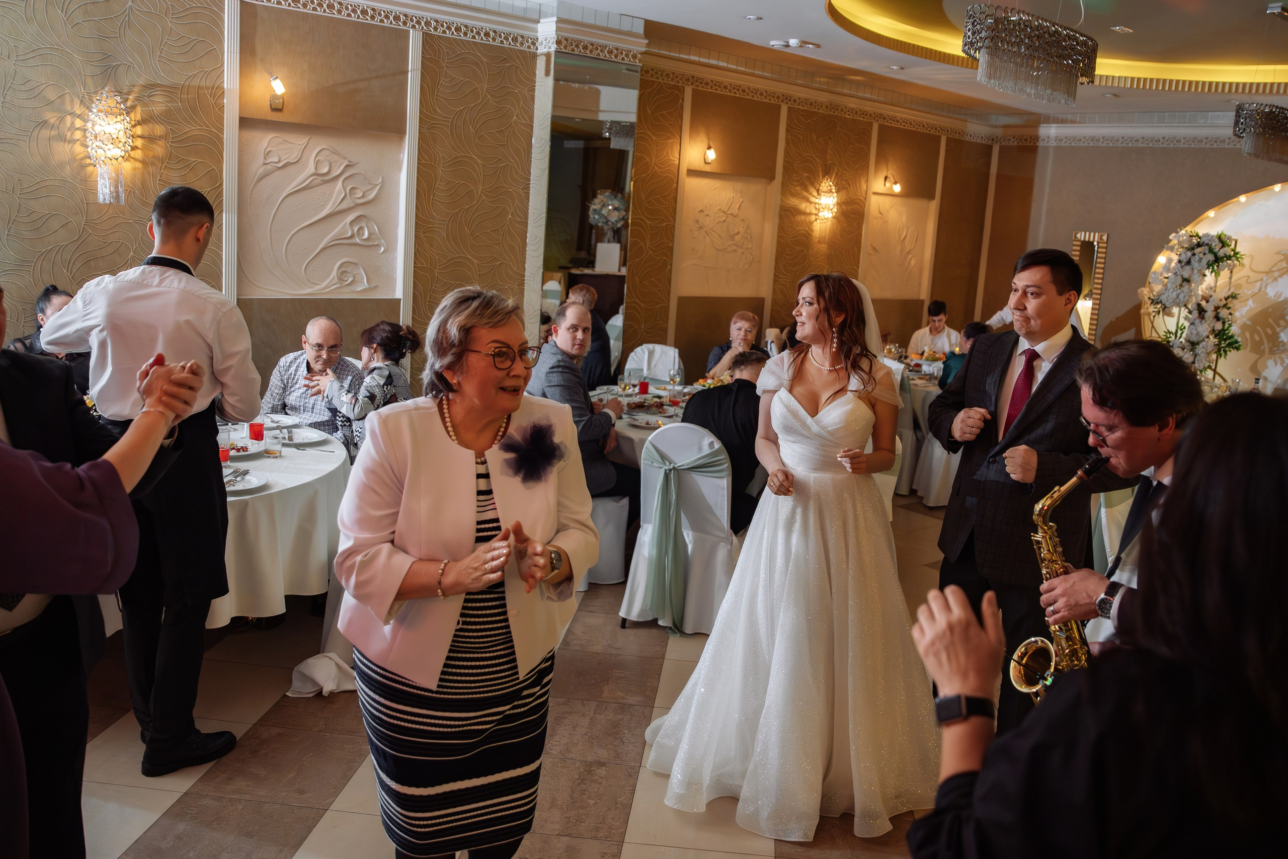 Репортаж Свадебного банкета Юлии и Романа. Семейный и женский фотограф в Москве Надежда Воробьева