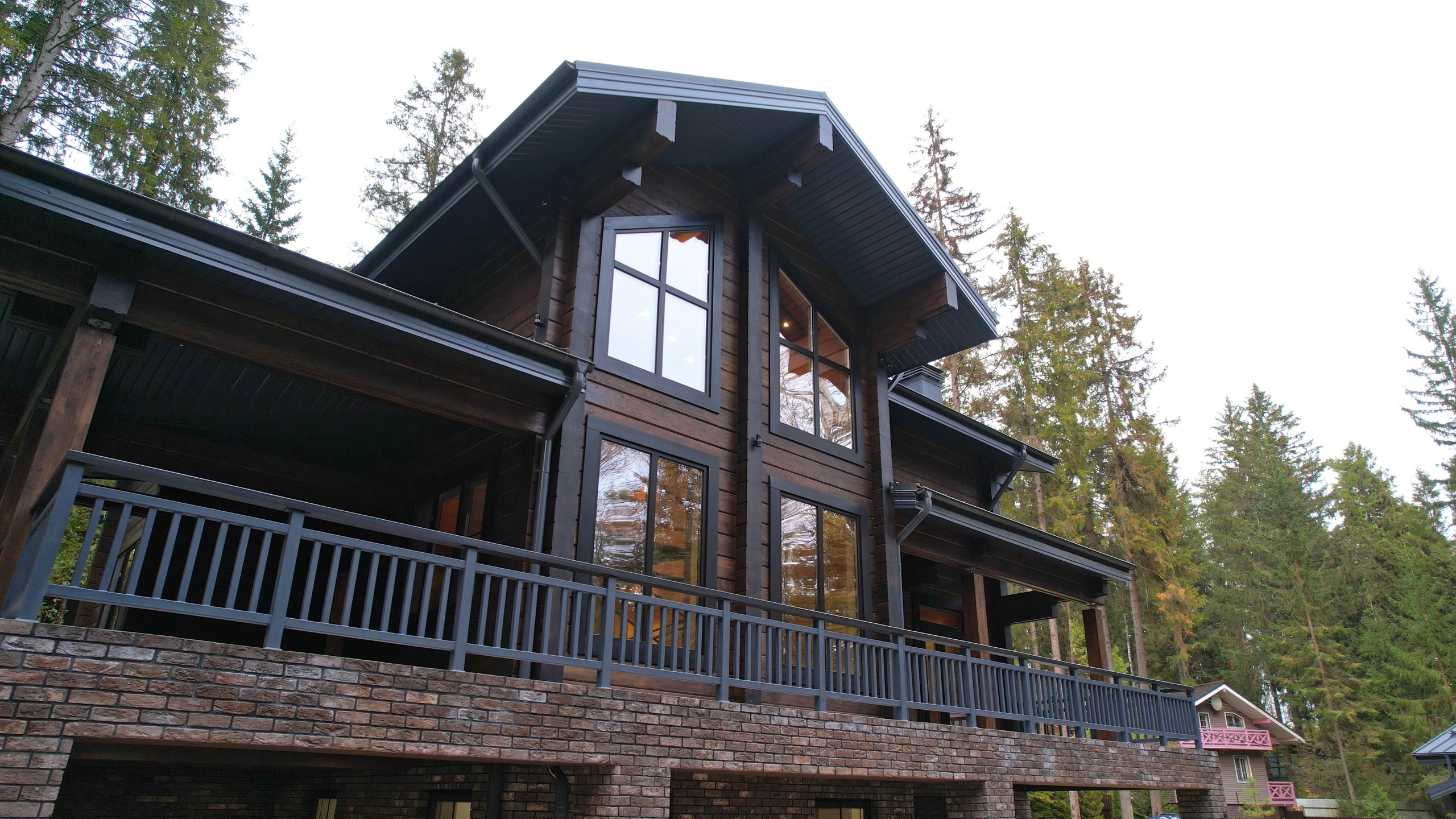 Недвижимость. Видеограф Иван Серов