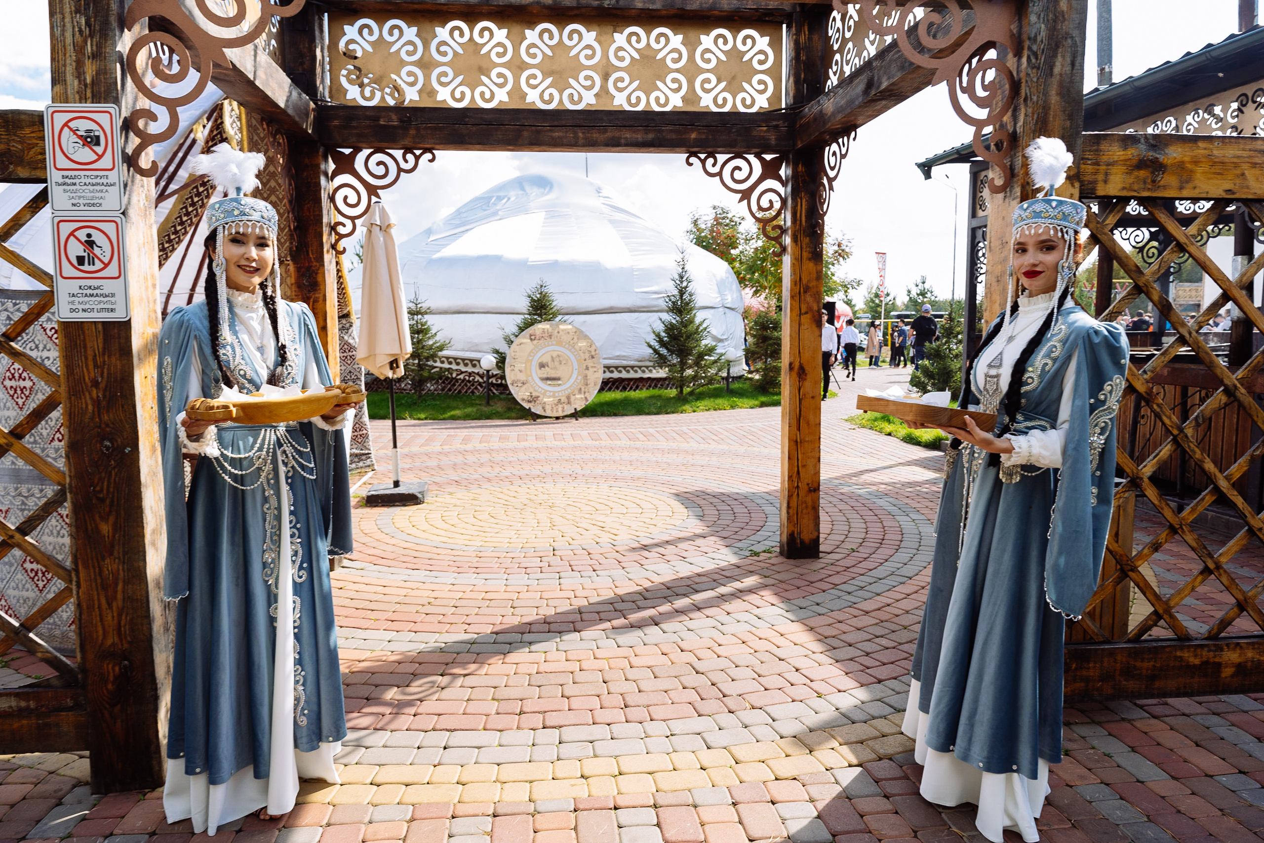 Team building — Eecca Summit. Репортажный фотограф в Астане — Диана Калтаева, портретный фотограф