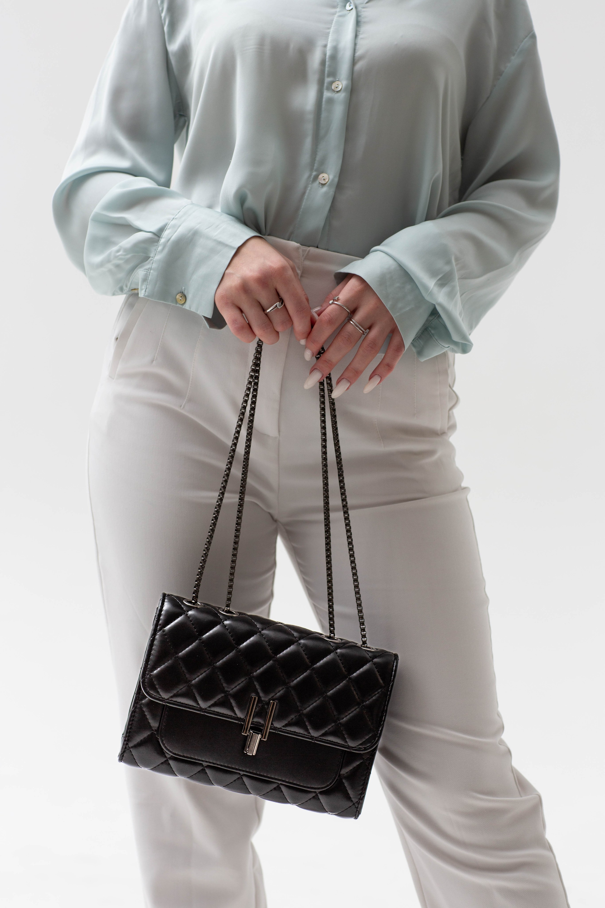 Контент съёмки одежды. Фотограф и видеограф Иркутск, семейная фотосессия, фото для аватарки