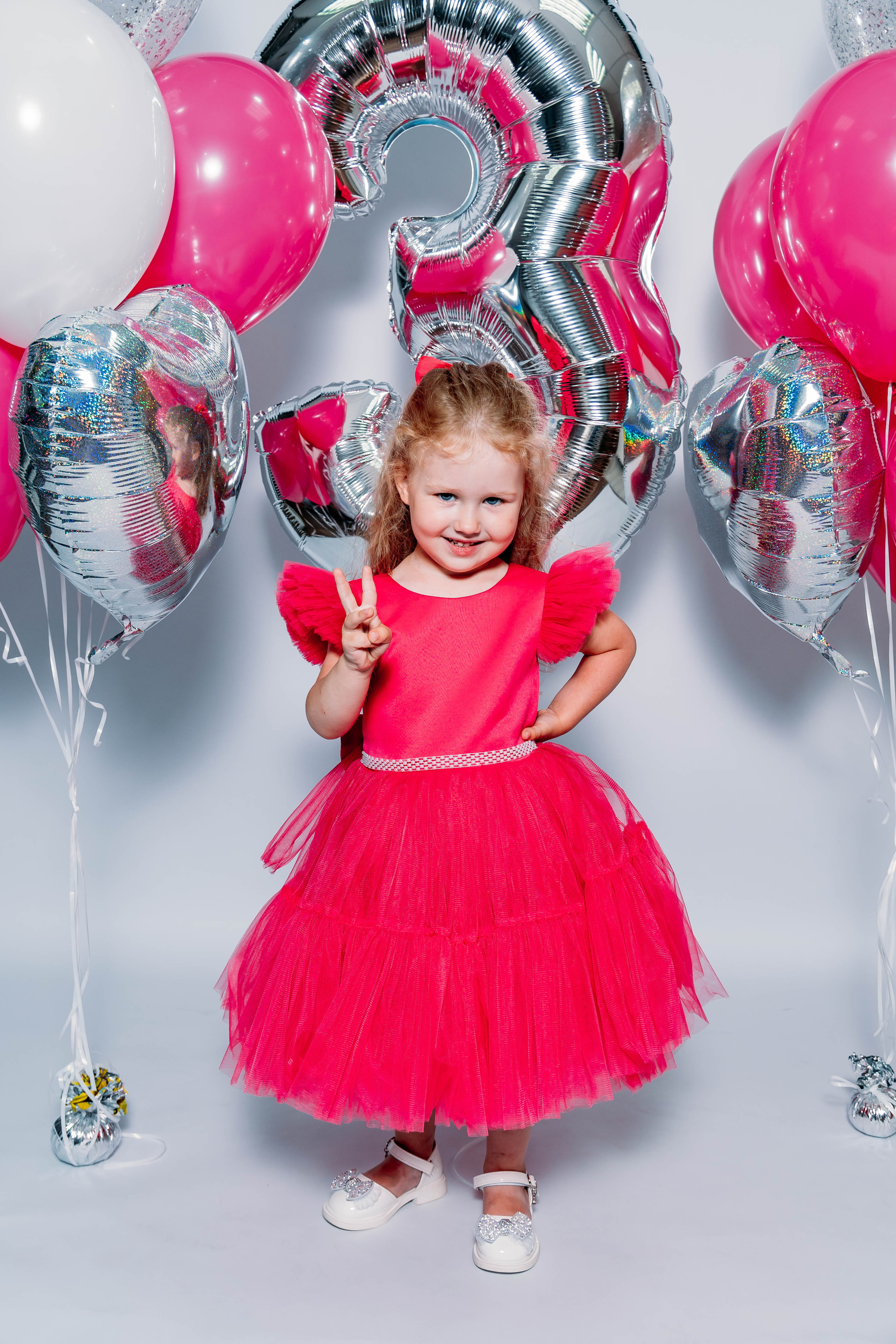 Виктории 3 года. Фотограф Алёна Царькова. Киселевск