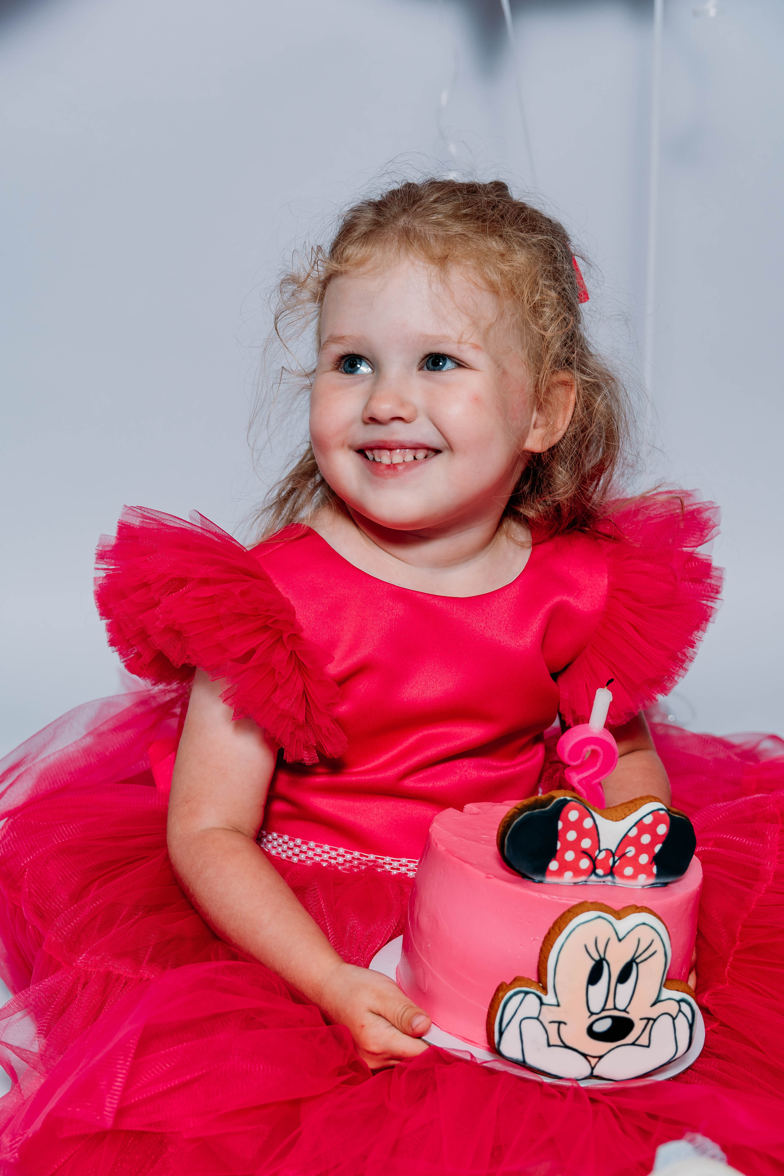 Виктории 3 года. Фотограф Алёна Царькова. Киселевск