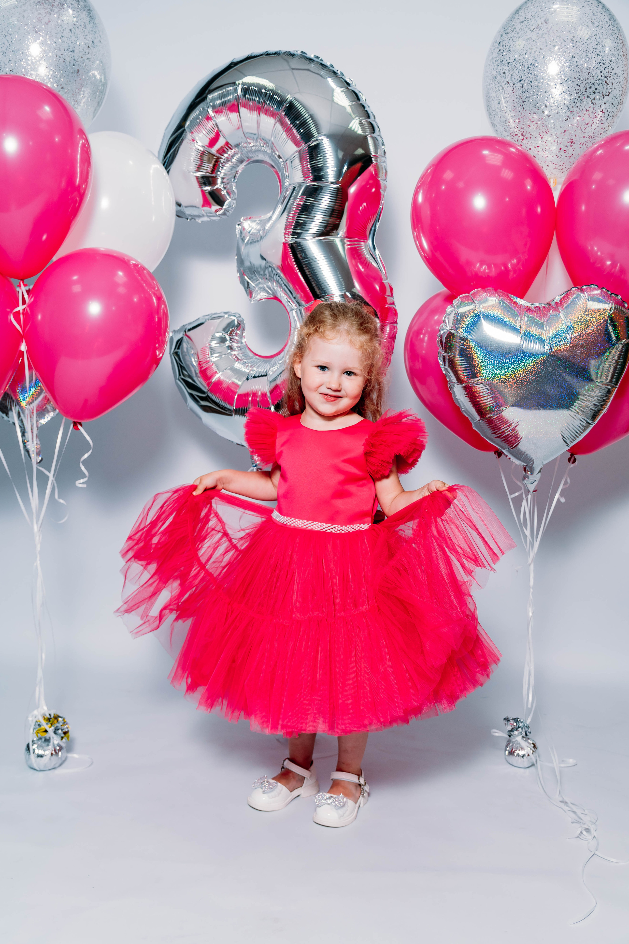 Виктории 3 года. Фотограф Алёна Царькова. Киселевск