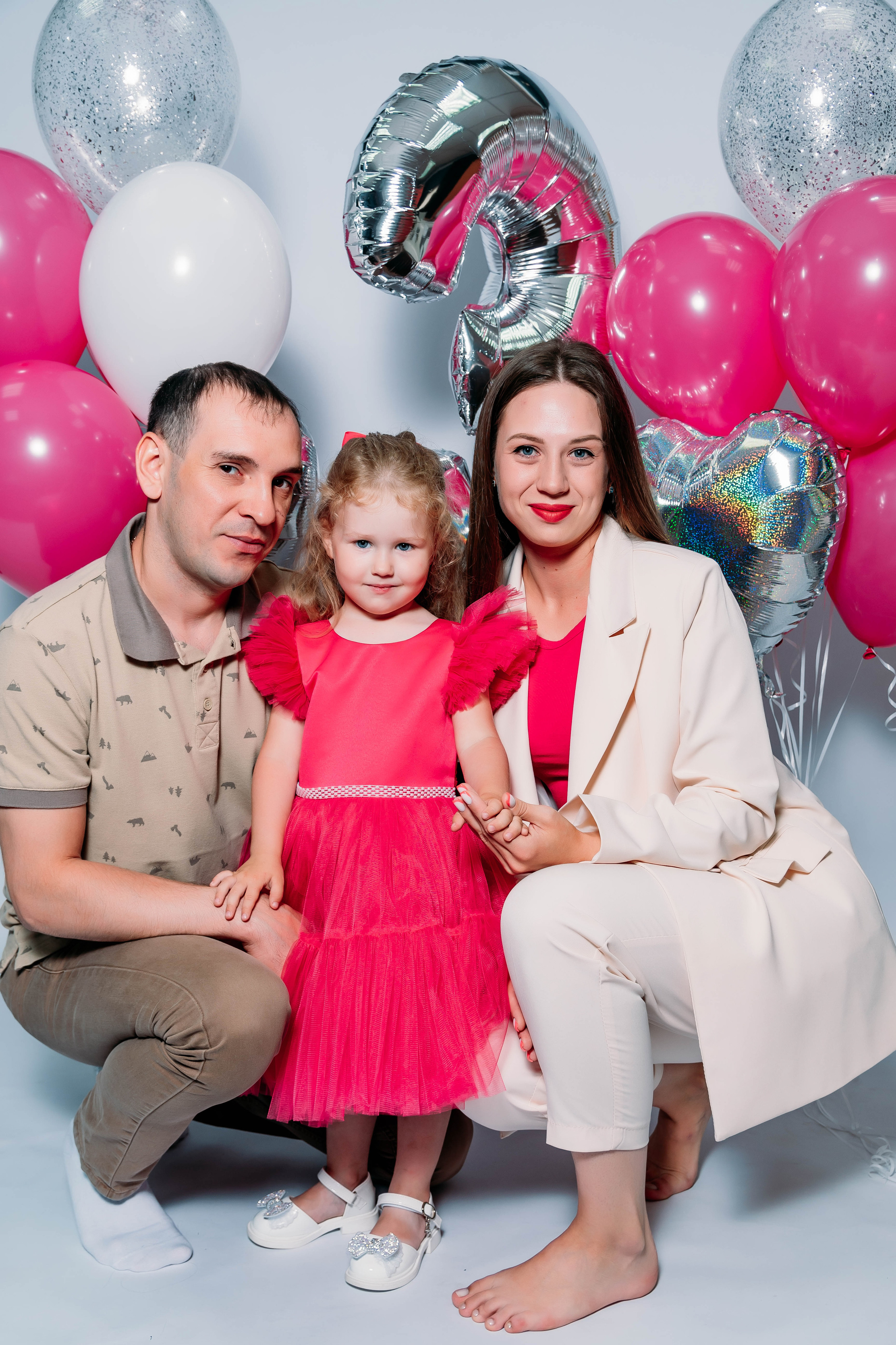 Виктории 3 года. Фотограф Алёна Царькова. Киселевск