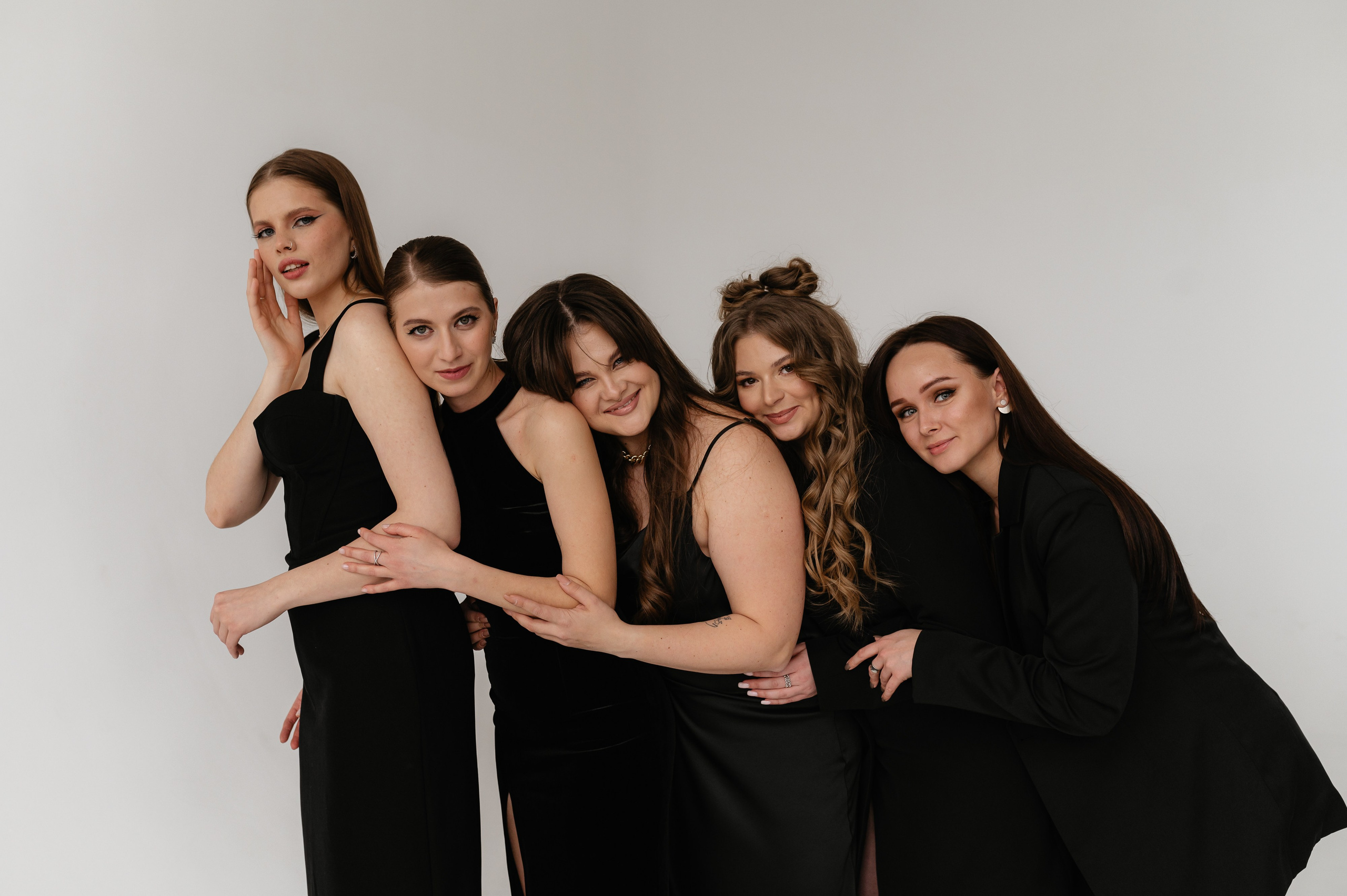 День рождения, в студии. Главная