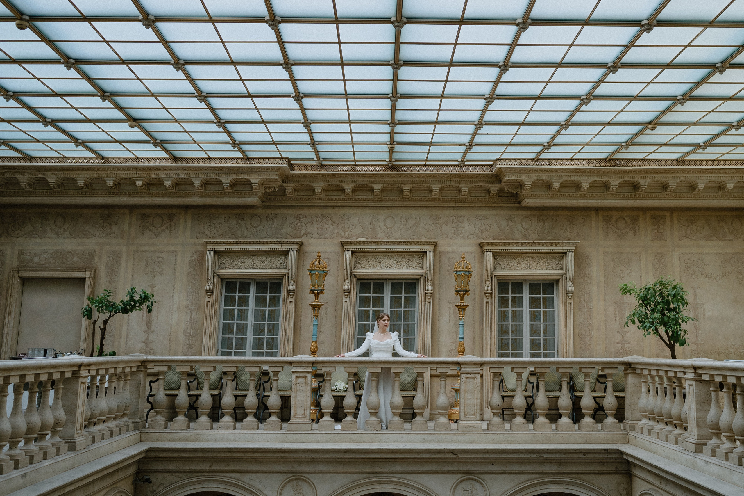 Свадебные сборы и фотосессия в отеле St. Regis. Свадебный фотограф Москва — Сергей и Татьяна