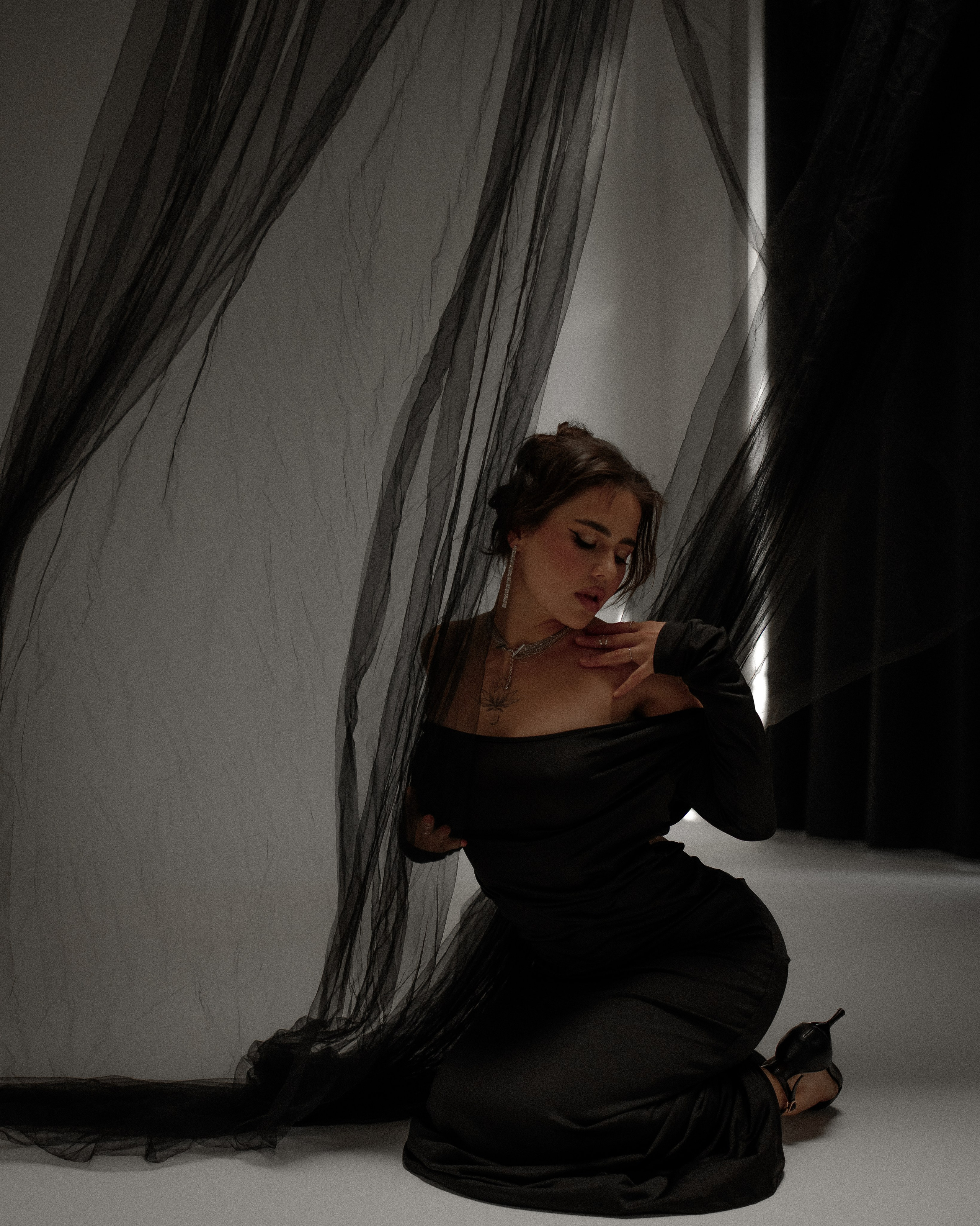 Портфолио — Циклорама — фотограф Анастасия Инвиш. Эротическая фотосессия в стилю ню в Москве — заказать ню фотосессию от 19 800 руб!