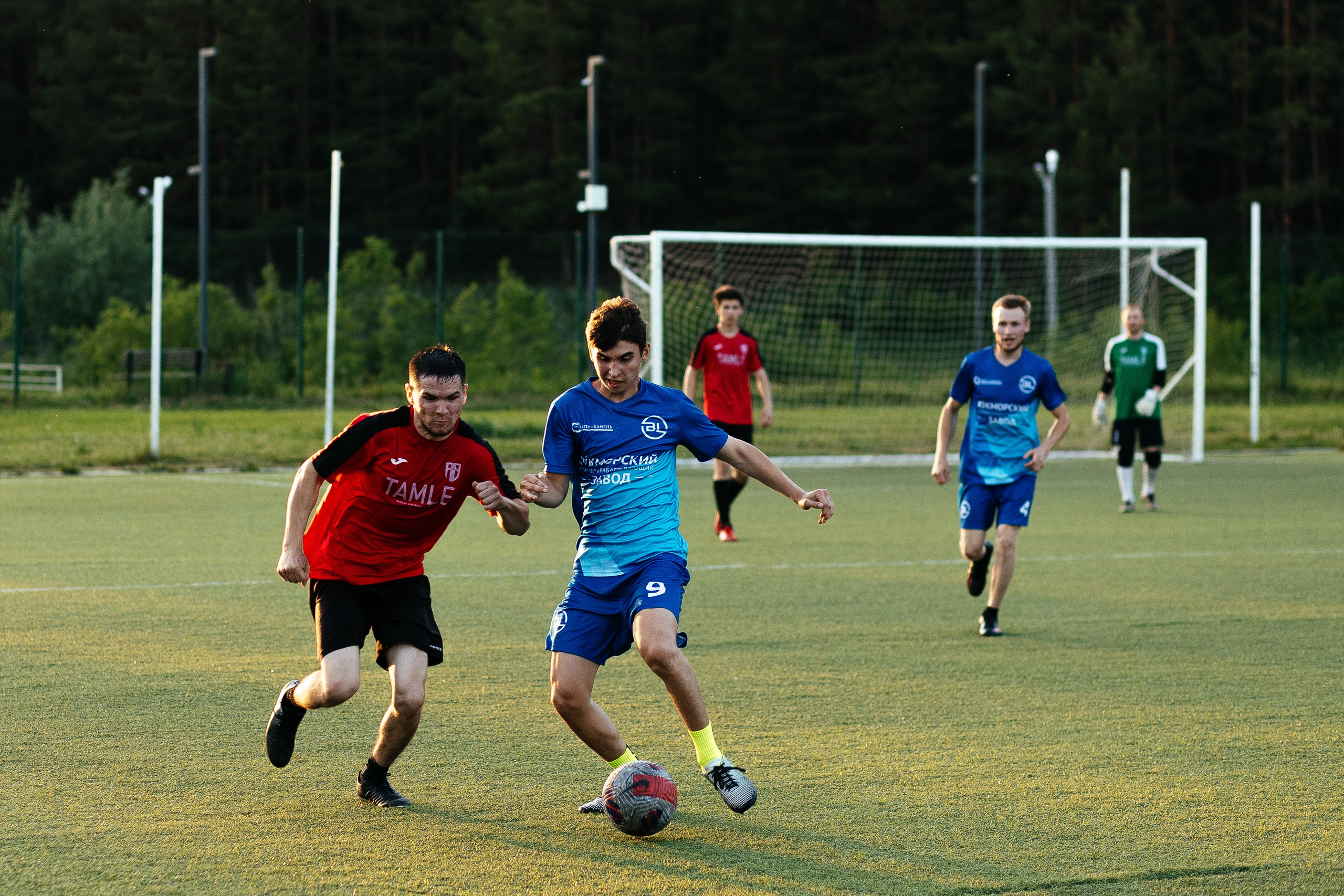 Любительский футбол. Ваш самый лучший фотограф!