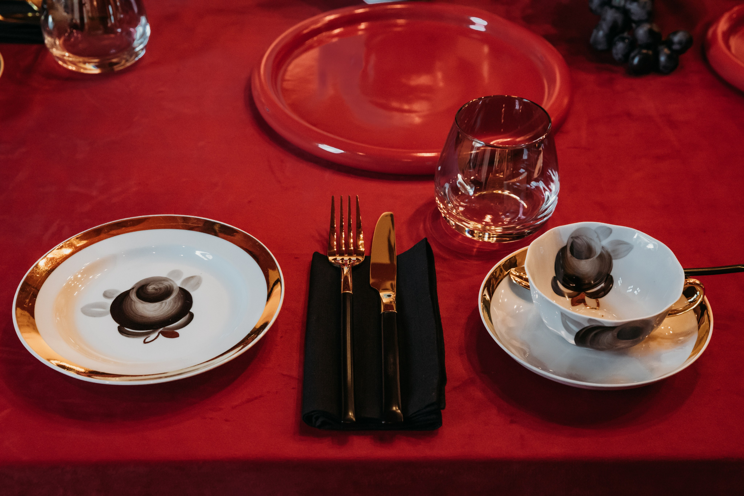 Родные люди «История парфюмерии». Леся Гаранина. Семейный фотограф/видеограф Москва и область