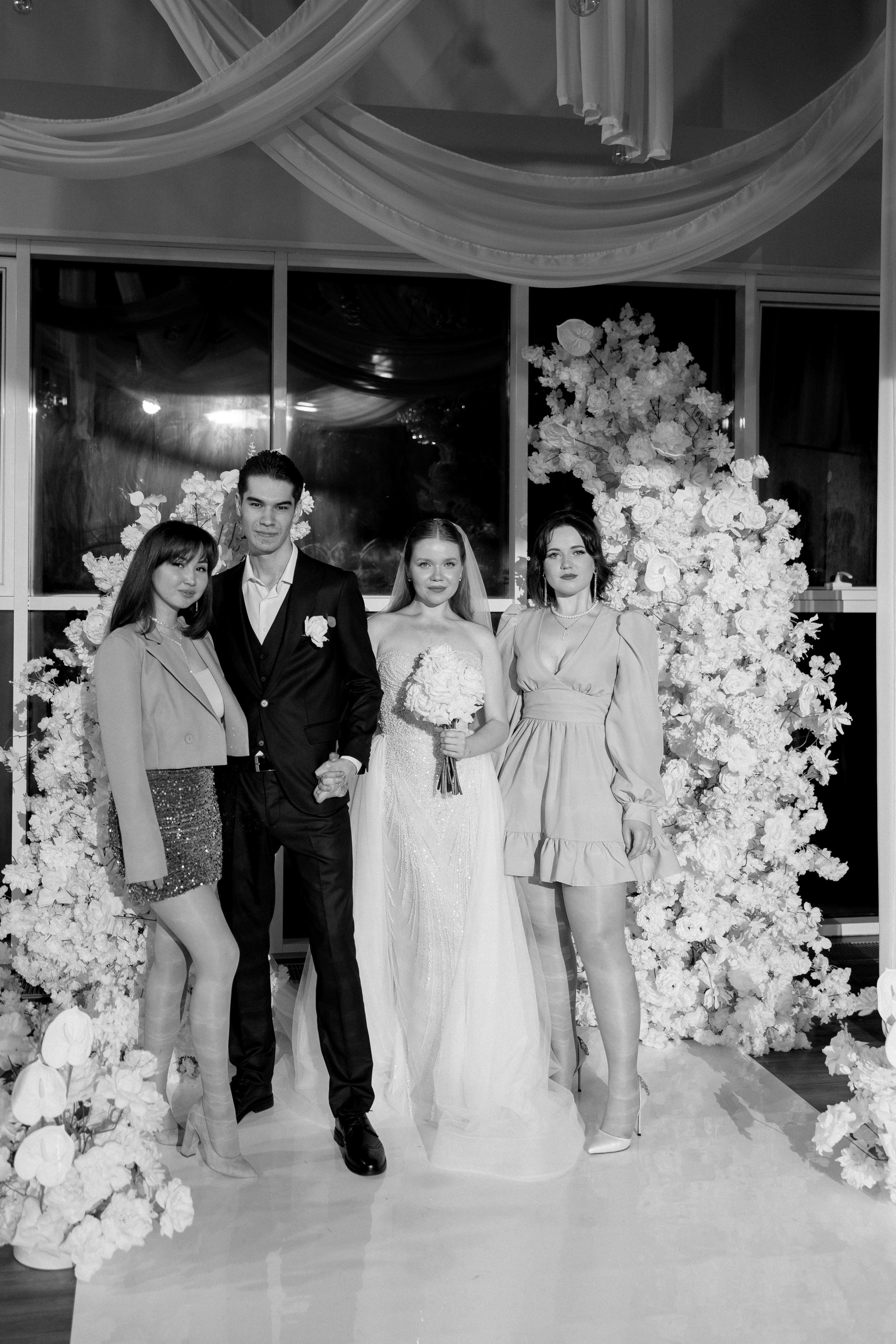 СВАДЕБНАЯ СЬЕМКА СБОРОВ В ОТЕЛЕ И ВЫЕЗД НА ЦЕРЕМОНИЮ (СНЯТО В СИБИРЕ В НИЖНЕВАРТОВСКЕ). Профессиональный фотограф, Санкт-Петербург — Виктория Богомолова