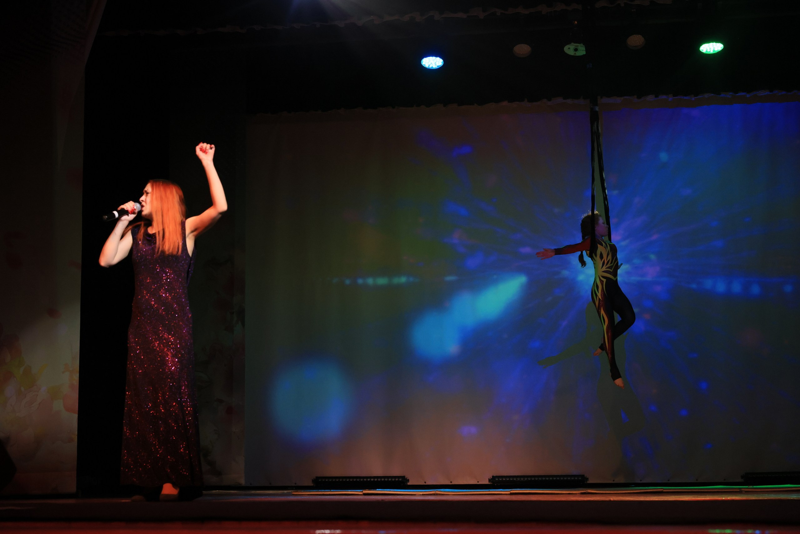 Концерт к 8 Марта в ДК «Металлург» г. Тула. Фотограф в Туле Крупский АнДРей. Фотостудия «КАДР71» в Туле