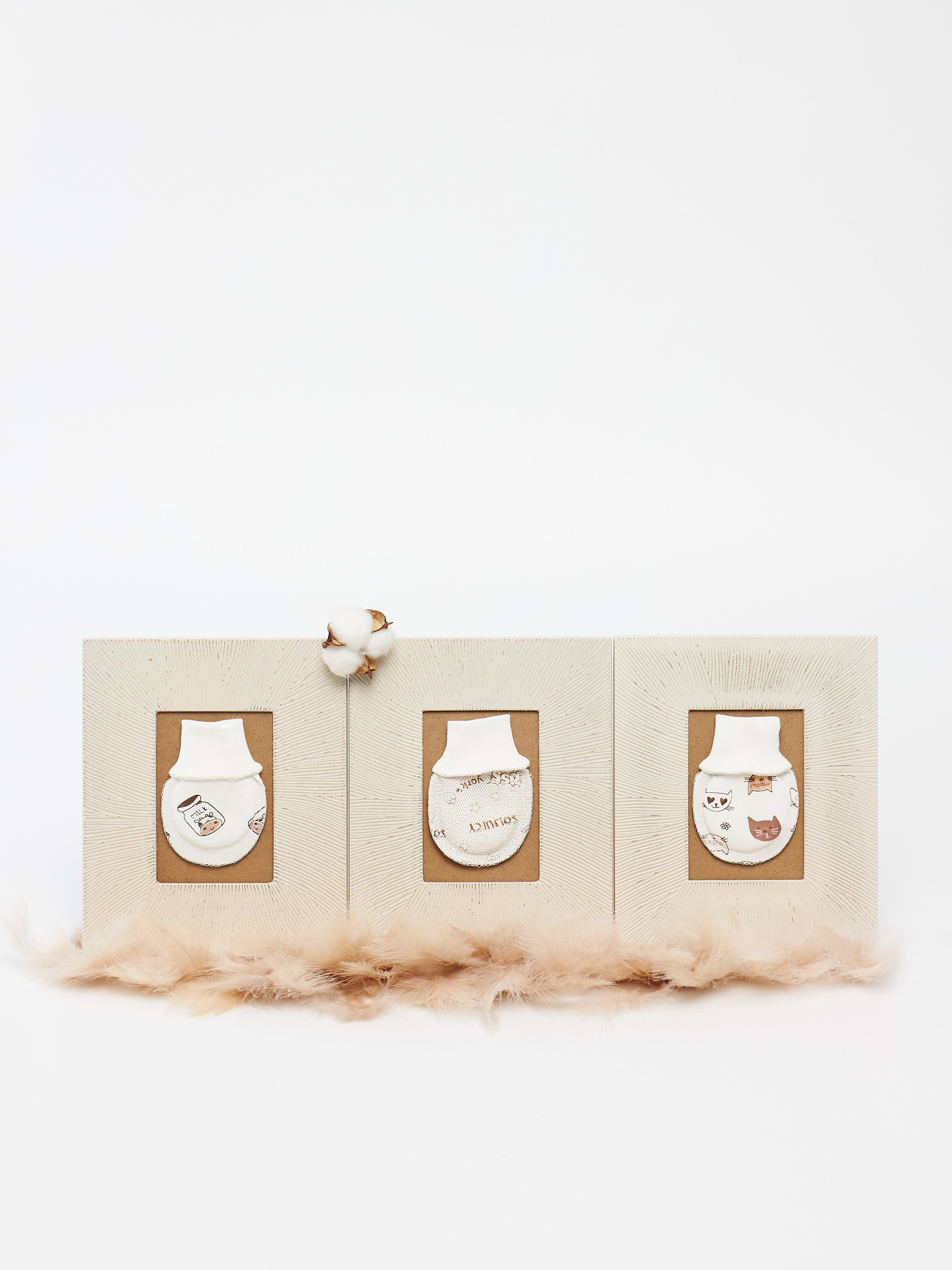 Фотосъемка детской одежды раскладкой для маркетплейсов. Алексей Темнов — фотограф в Пятигорске