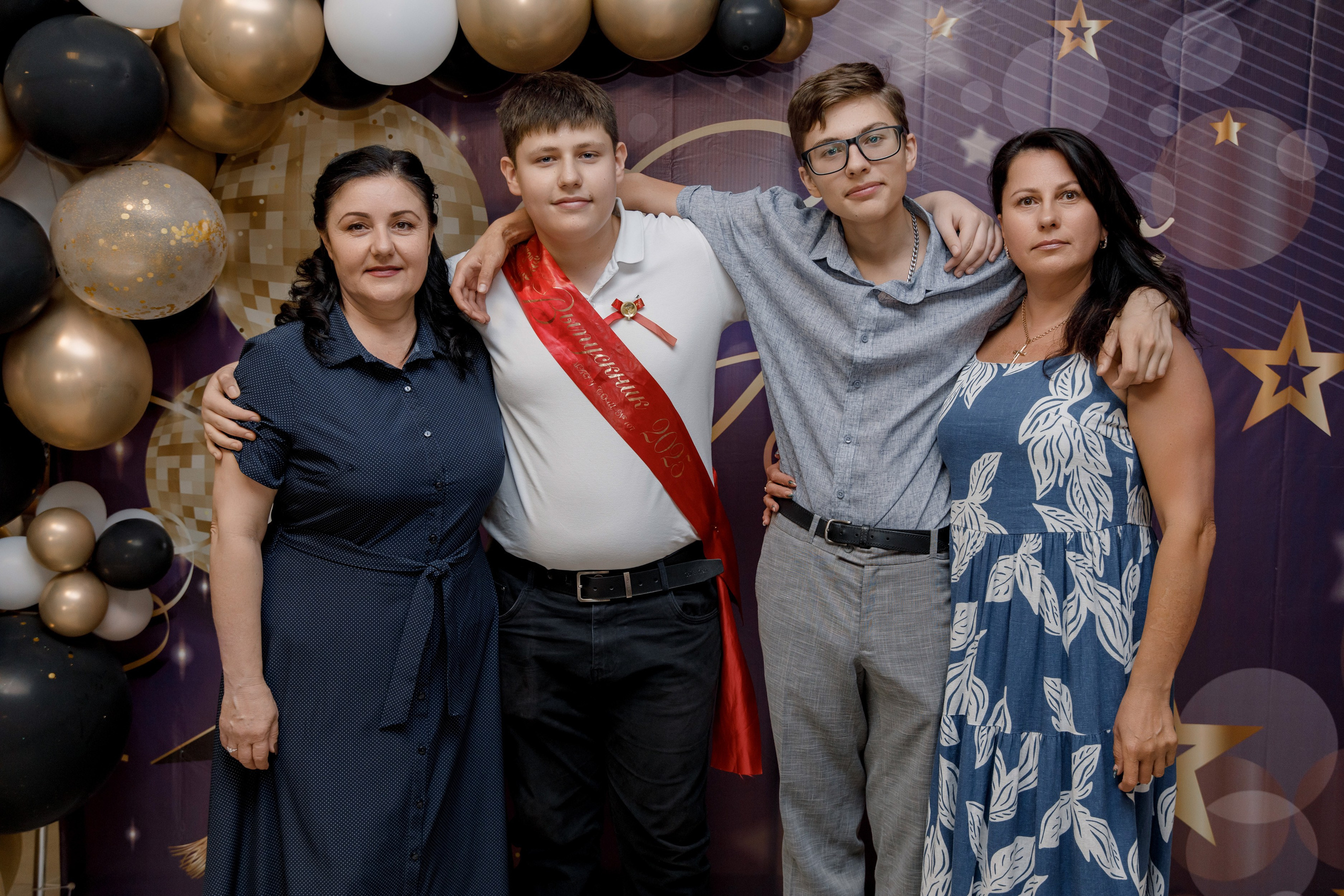 Выпускной школа 107 г Краснодар. Выпускные альбомы в Краснодарском крае