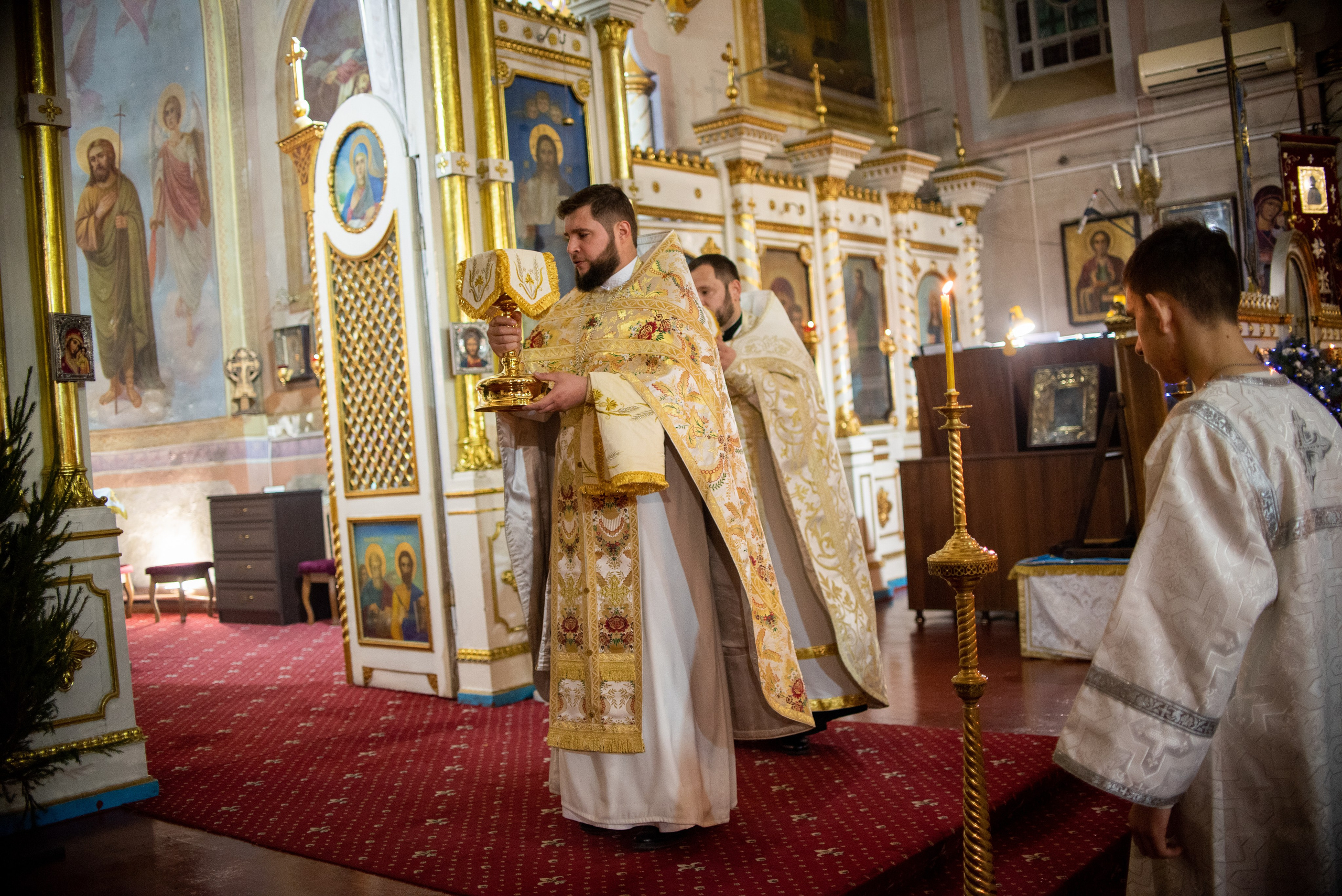 Литургия на Рождество 6.01.2023. Семейный и свадебный фотограф в Феодосии и Коктебеле