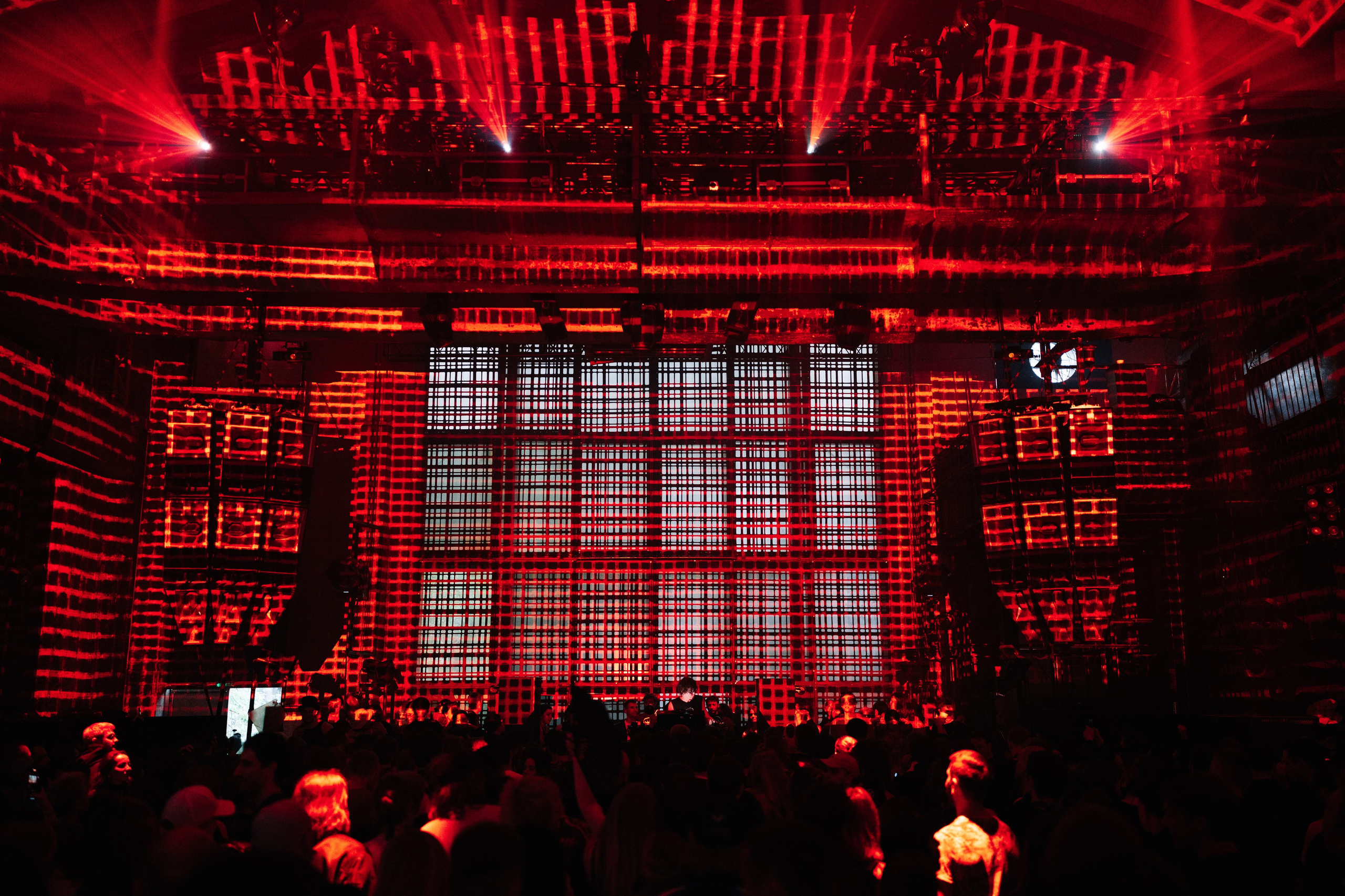 SICK YEARS, ARMA ╳ SILA SVETA. @tomrus: Рустам Шагиморданов — фотограф