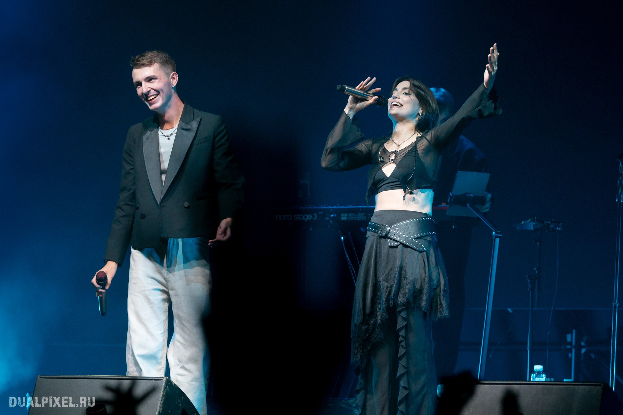 Mona. Магия музыки в кадре: Концертная Фотография