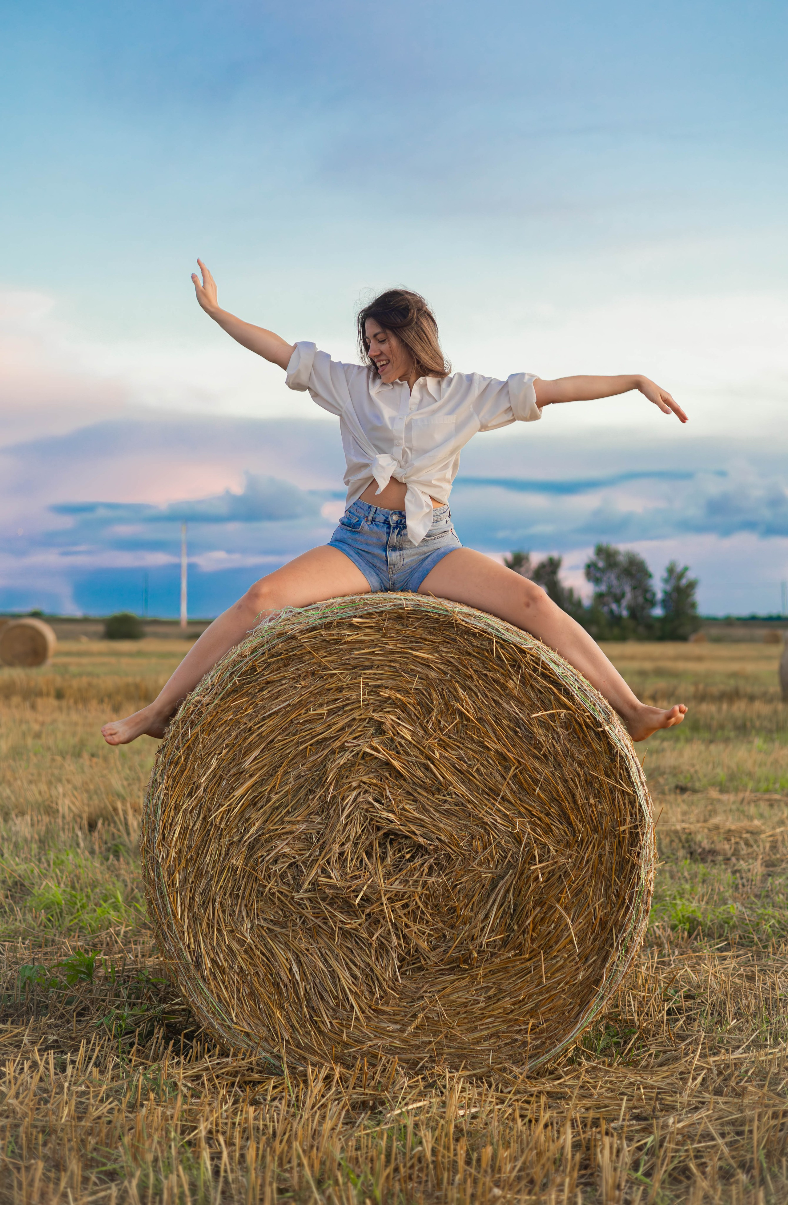 Анастасия. Закат в поле. Портретный фотограф Панферова Регина г. Санкт-Петербург, г. Казань