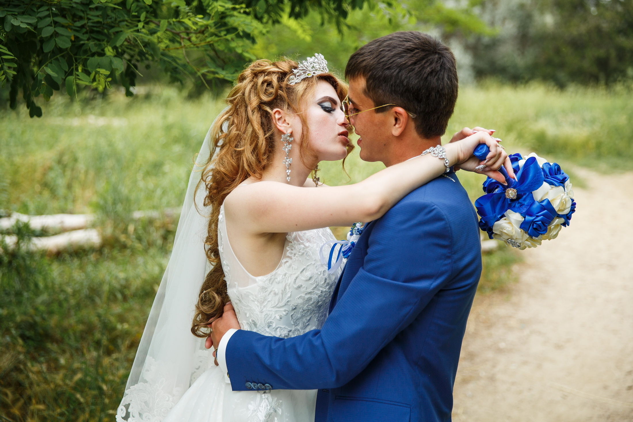 Renatphoto-Пример свадебных фотографий в базовой обработке. Профессиональная фотосъёмка интерьеров, предметная фотосессия еды для меню г. Анапа