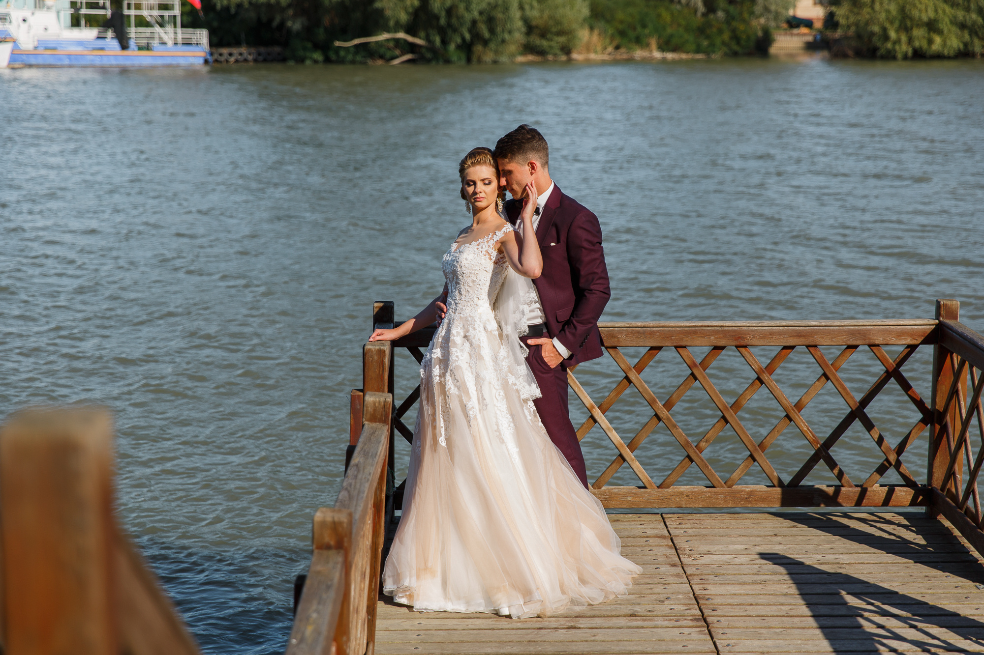 Renatphoto-Пример свадебных фотографий в базовой обработке. Профессиональная фотосъёмка интерьеров, предметная фотосессия еды для меню г. Анапа