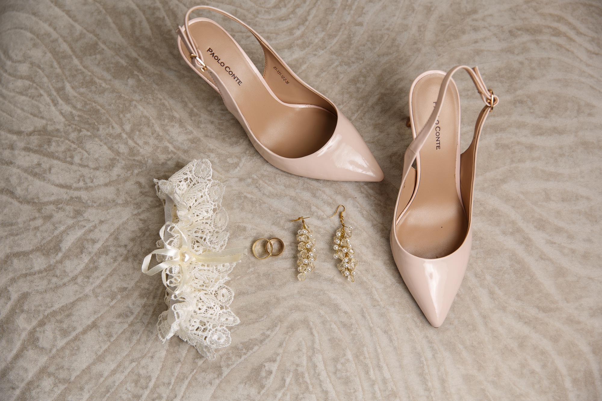 Renatphoto-Пример свадебных фотографий в базовой обработке. Профессиональная фотосъёмка интерьеров, предметная фотосессия еды для меню г. Анапа