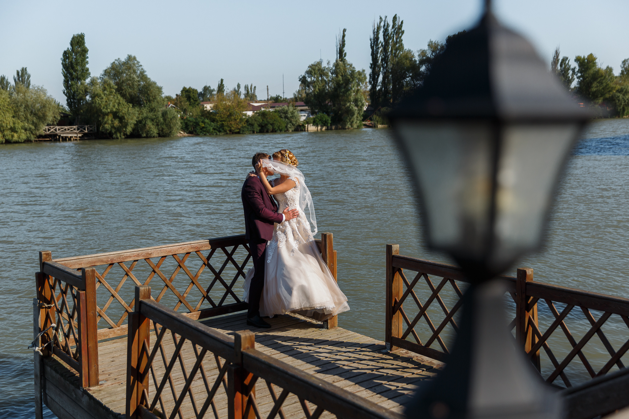 Renatphoto-Пример свадебных фотографий в базовой обработке. Профессиональная фотосъёмка интерьеров, предметная фотосессия еды для меню г. Анапа