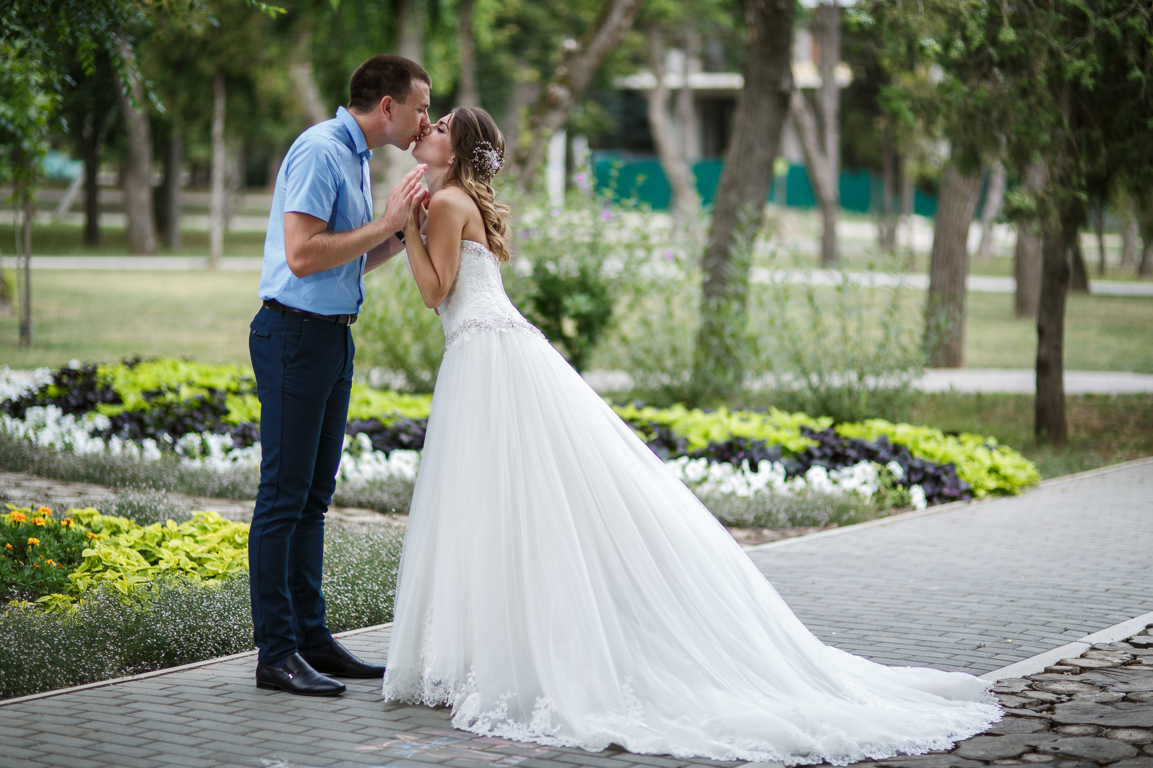 Renatphoto-Пример свадебных фотографий в базовой обработке. Профессиональная фотосъёмка интерьеров, предметная фотосессия еды для меню г. Анапа