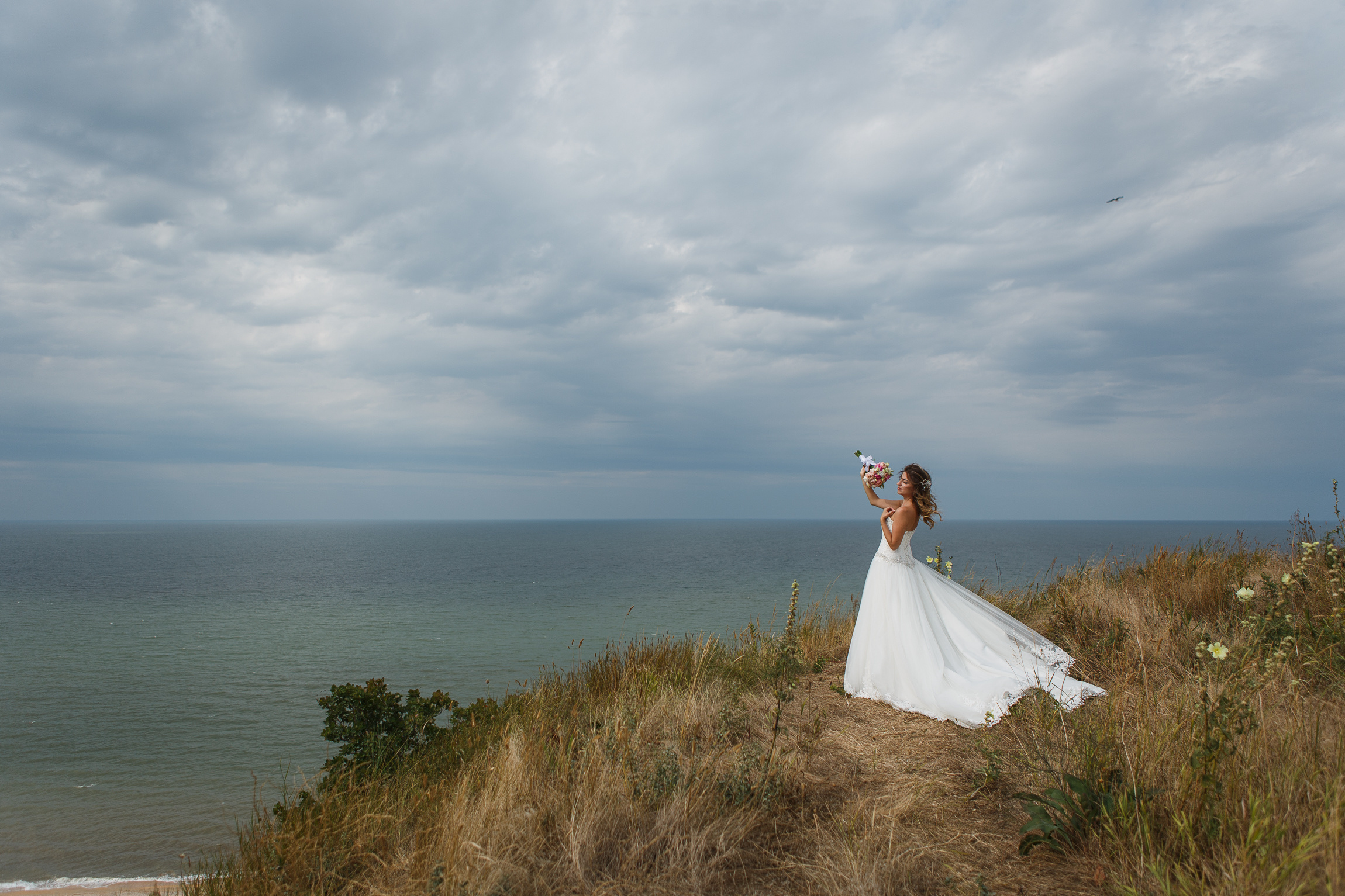 Renatphoto-Пример свадебных фотографий в базовой обработке. Профессиональная фотосъёмка интерьеров, предметная фотосессия еды для меню г. Анапа
