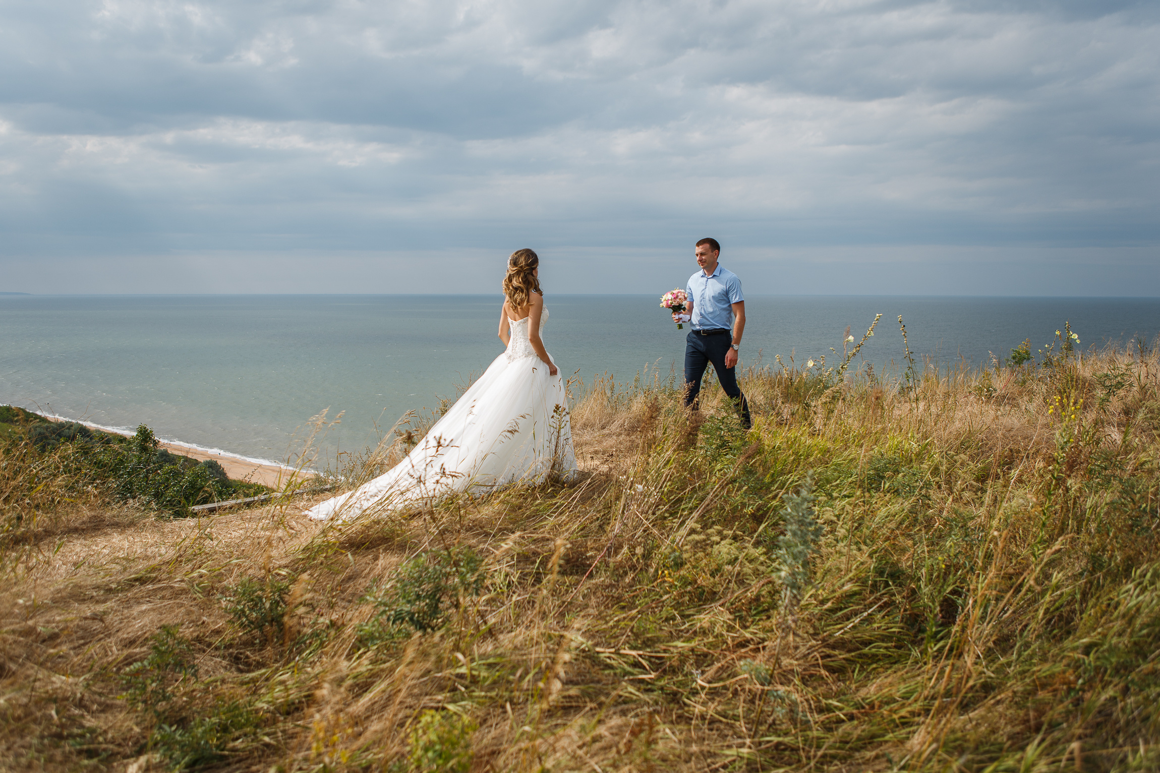Renatphoto-Пример свадебных фотографий в базовой обработке. Профессиональная фотосъёмка интерьеров, предметная фотосессия еды для меню г. Анапа