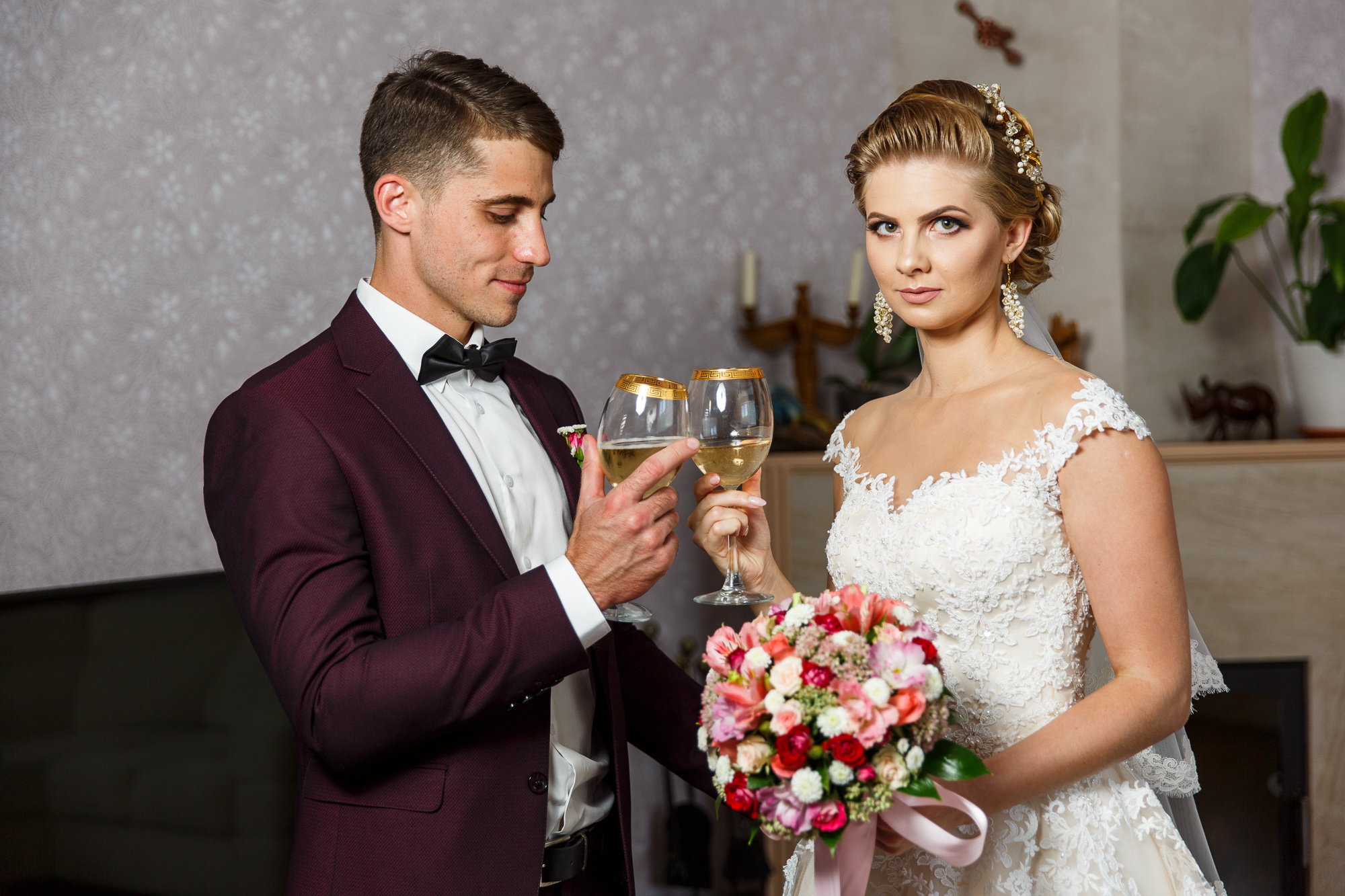 Renatphoto-Пример свадебных фотографий в базовой обработке. Профессиональная фотосъёмка интерьеров, предметная фотосессия еды для меню г. Анапа