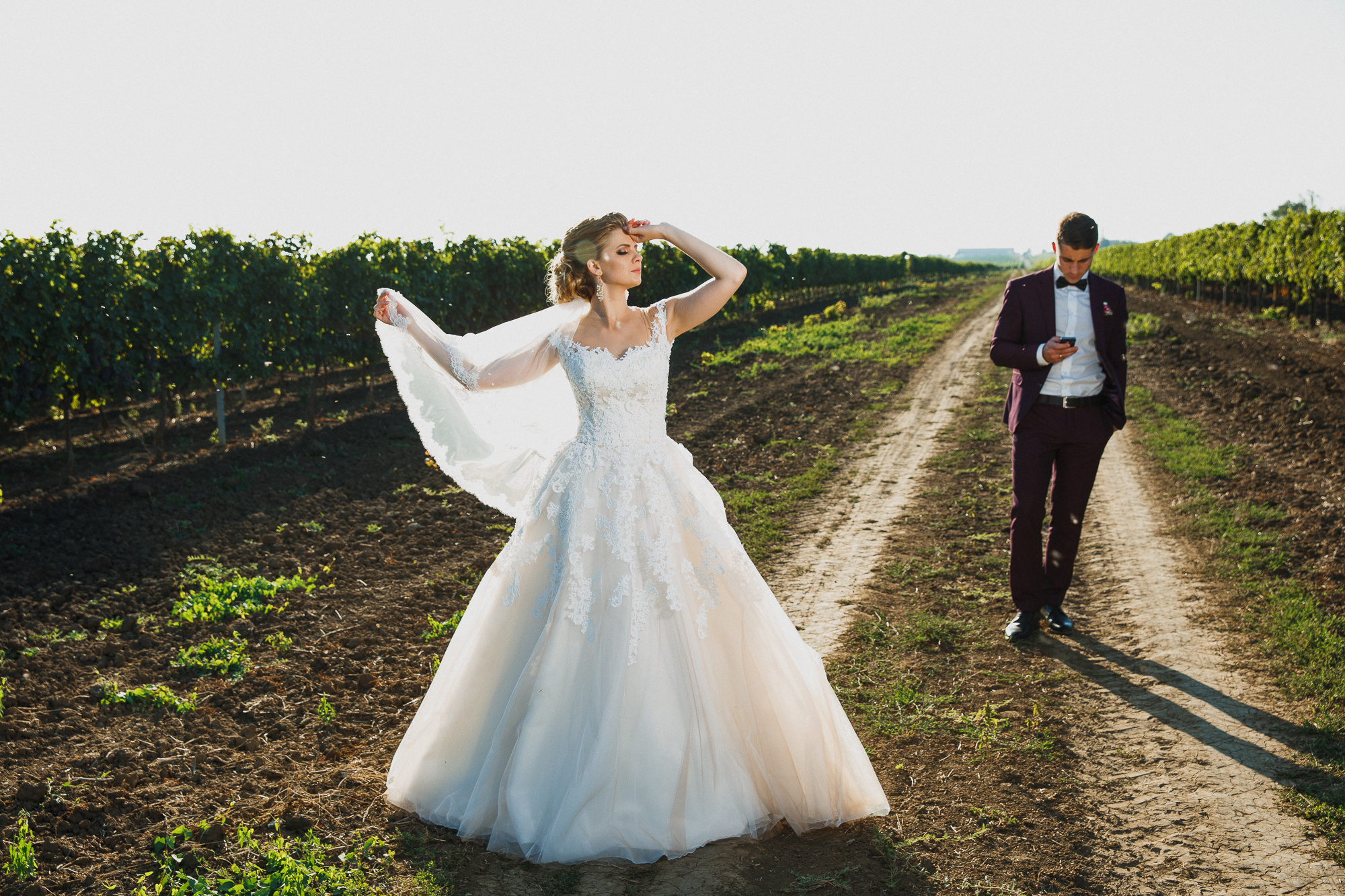 Renatphoto-Пример свадебных фотографий в базовой обработке. Профессиональная фотосъёмка интерьеров, предметная фотосессия еды для меню г. Анапа